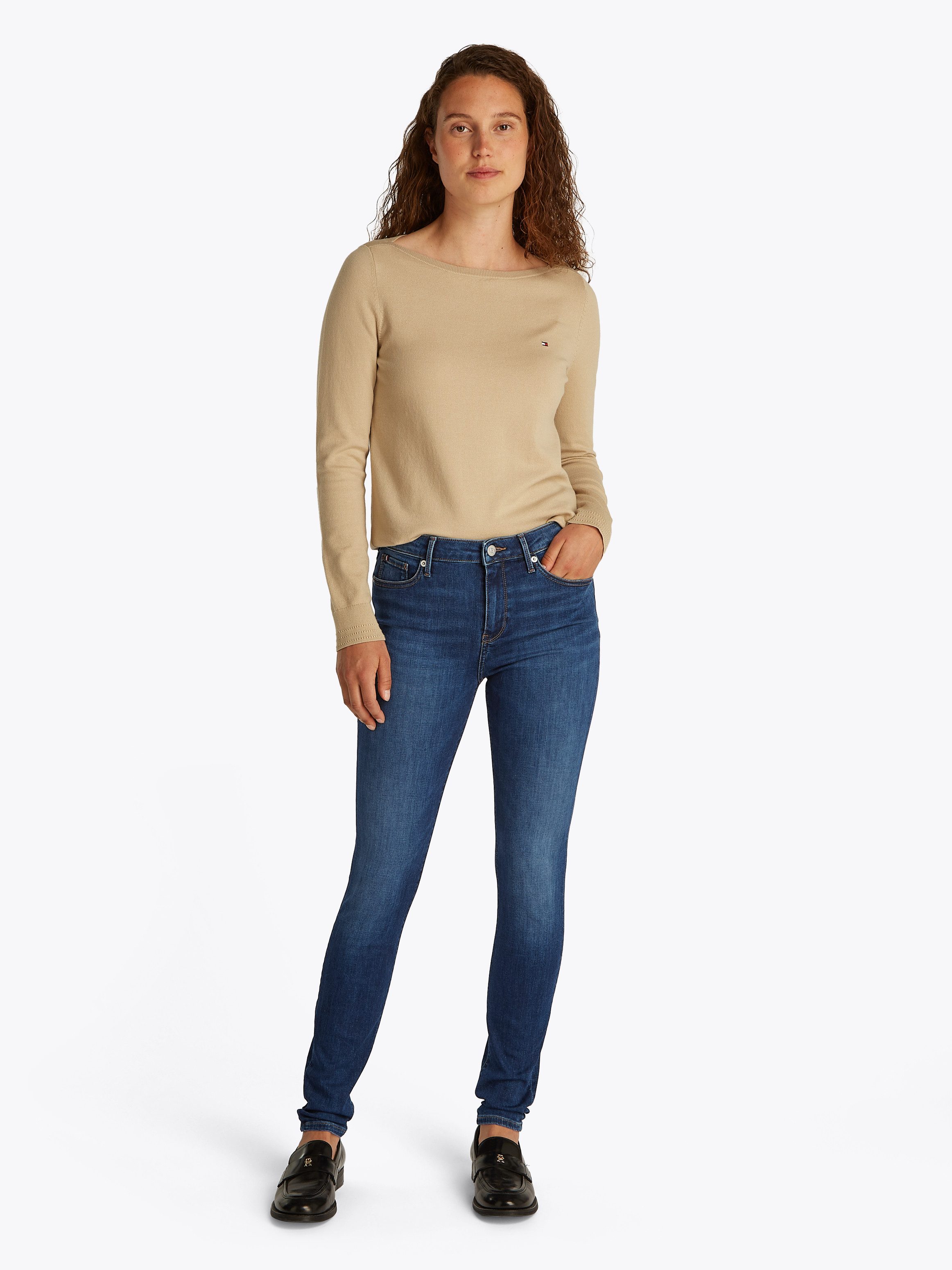 Tommy Hilfiger Skinny fit jeans COMO Skinny Regular Waist met logo-badge, in enkel-lengte