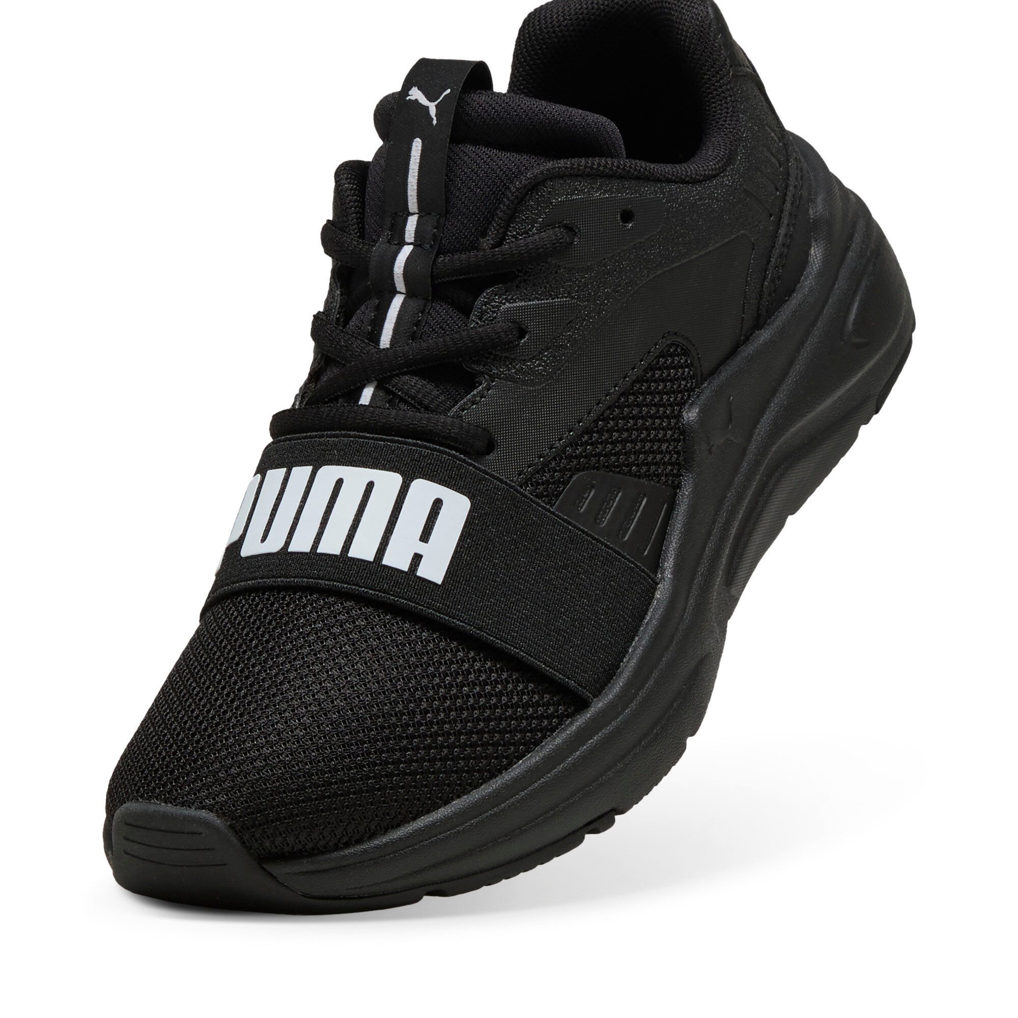 PUMA Sneakers