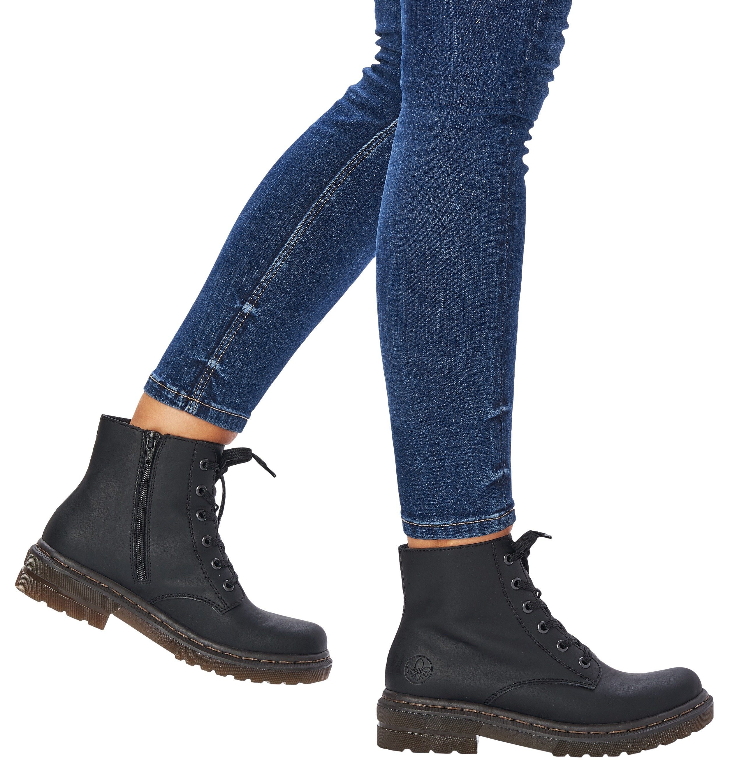 Rieker Hoge veterschoenen veterschoen, blokhak, met logo-embossing