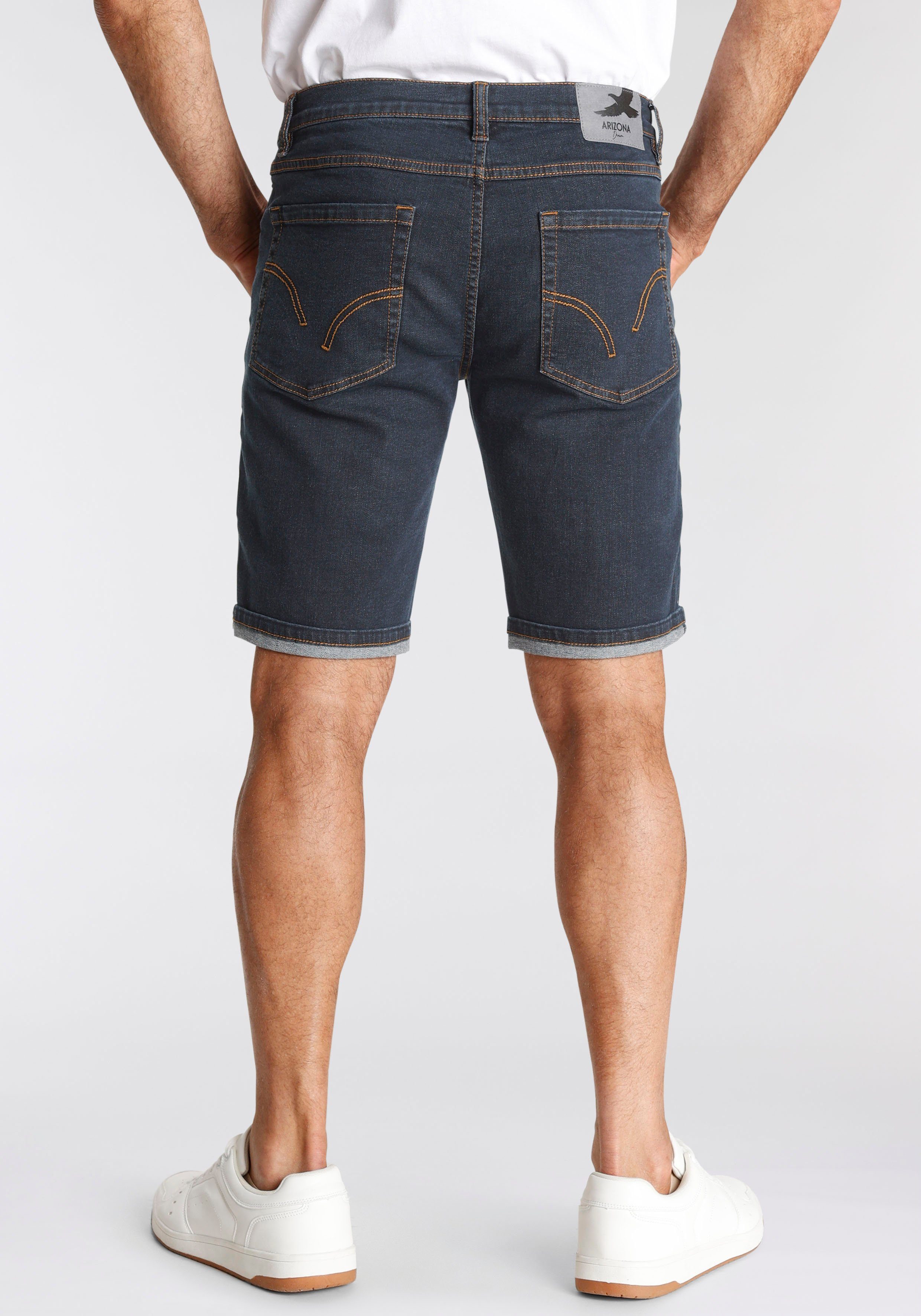 Arizona Jeansshort rechte snit, knieomspelende lengte, lage taillehoogte