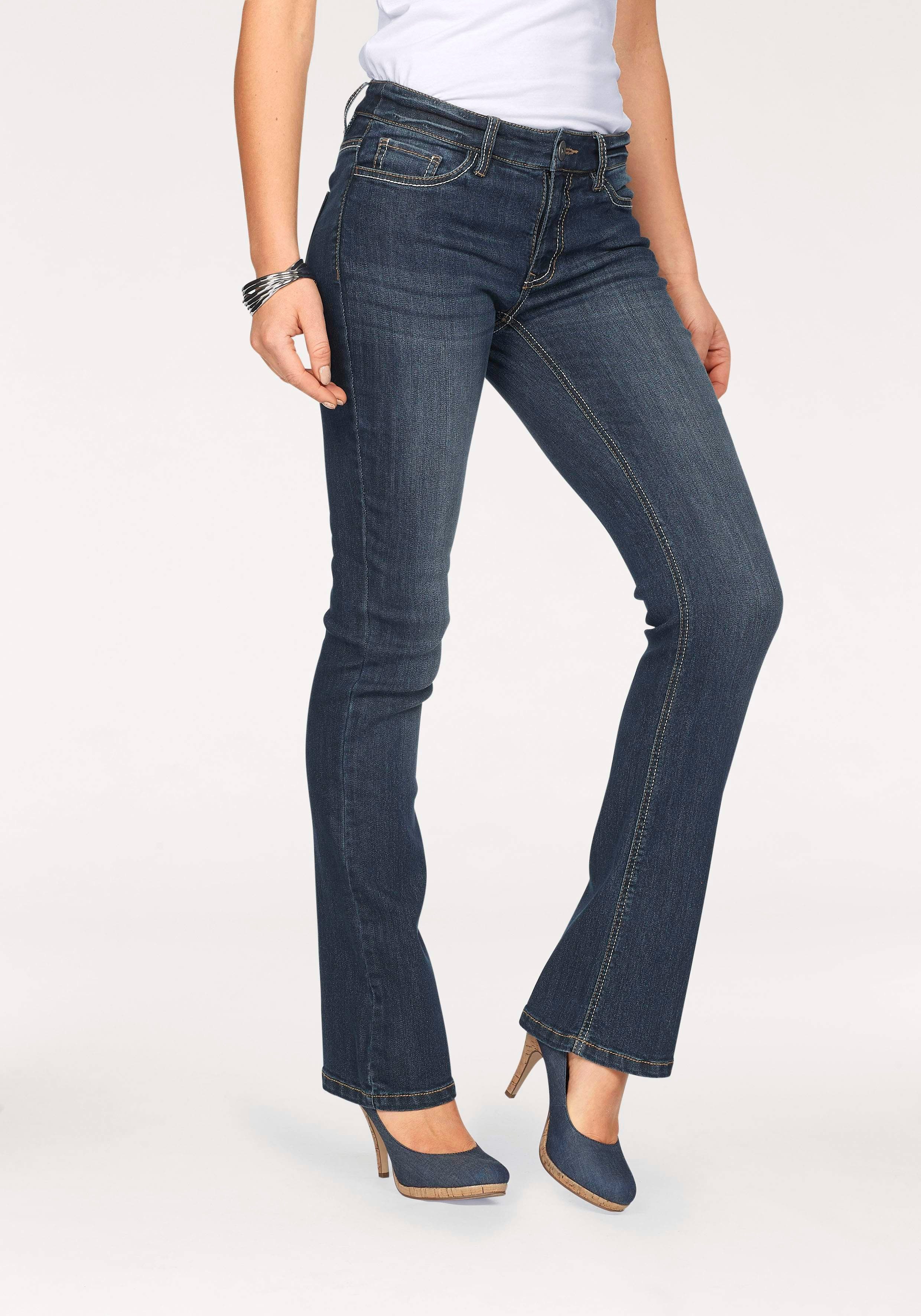 Arizona Bootcut jeans Met contrasterende stiksels normale taille, bootcut, 5-pocket-stijl, donkere wassing