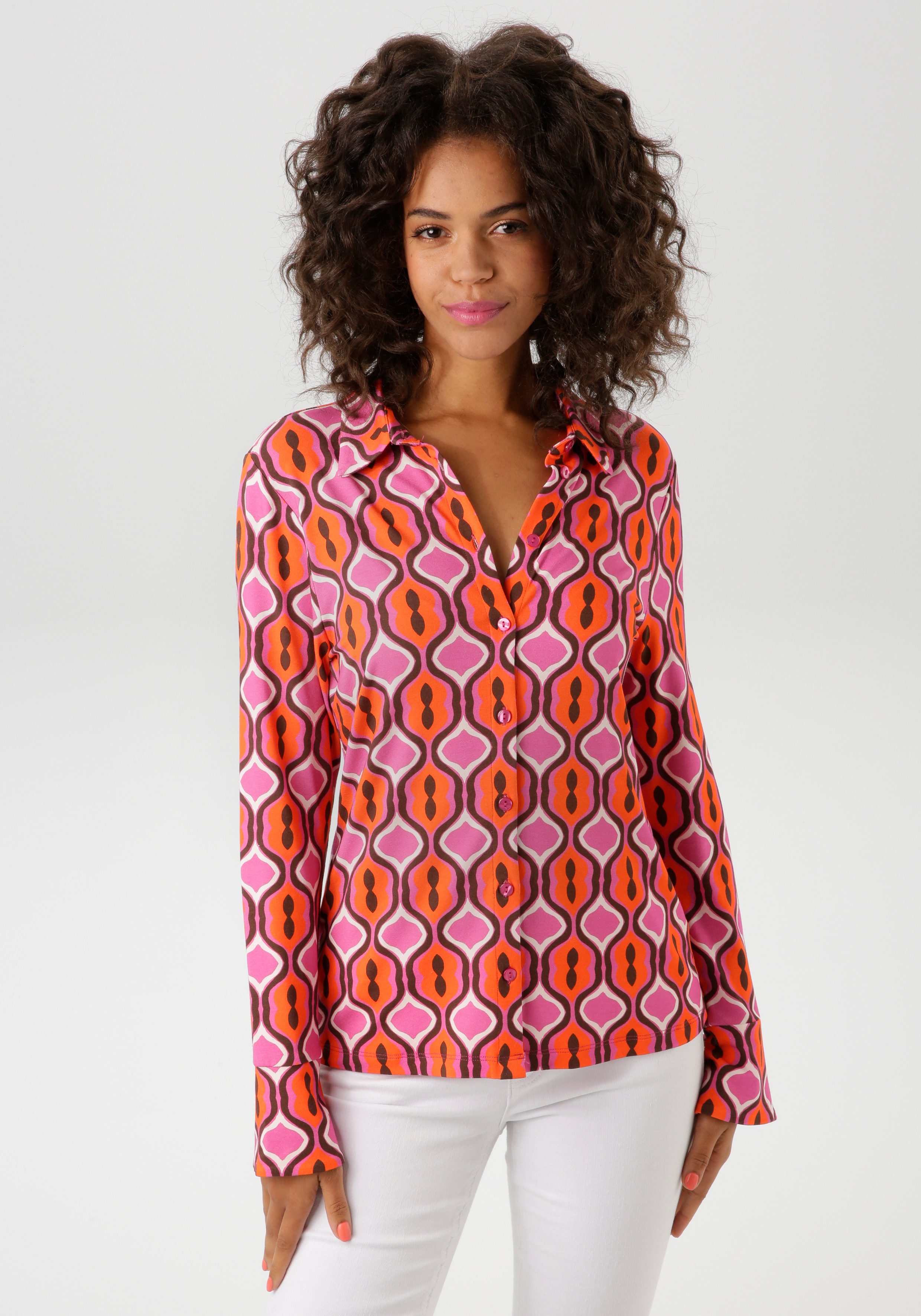 Aniston CASUAL Overhemdblouse met extravagant, kleurrijk retro-patroon - nieuwe collectie