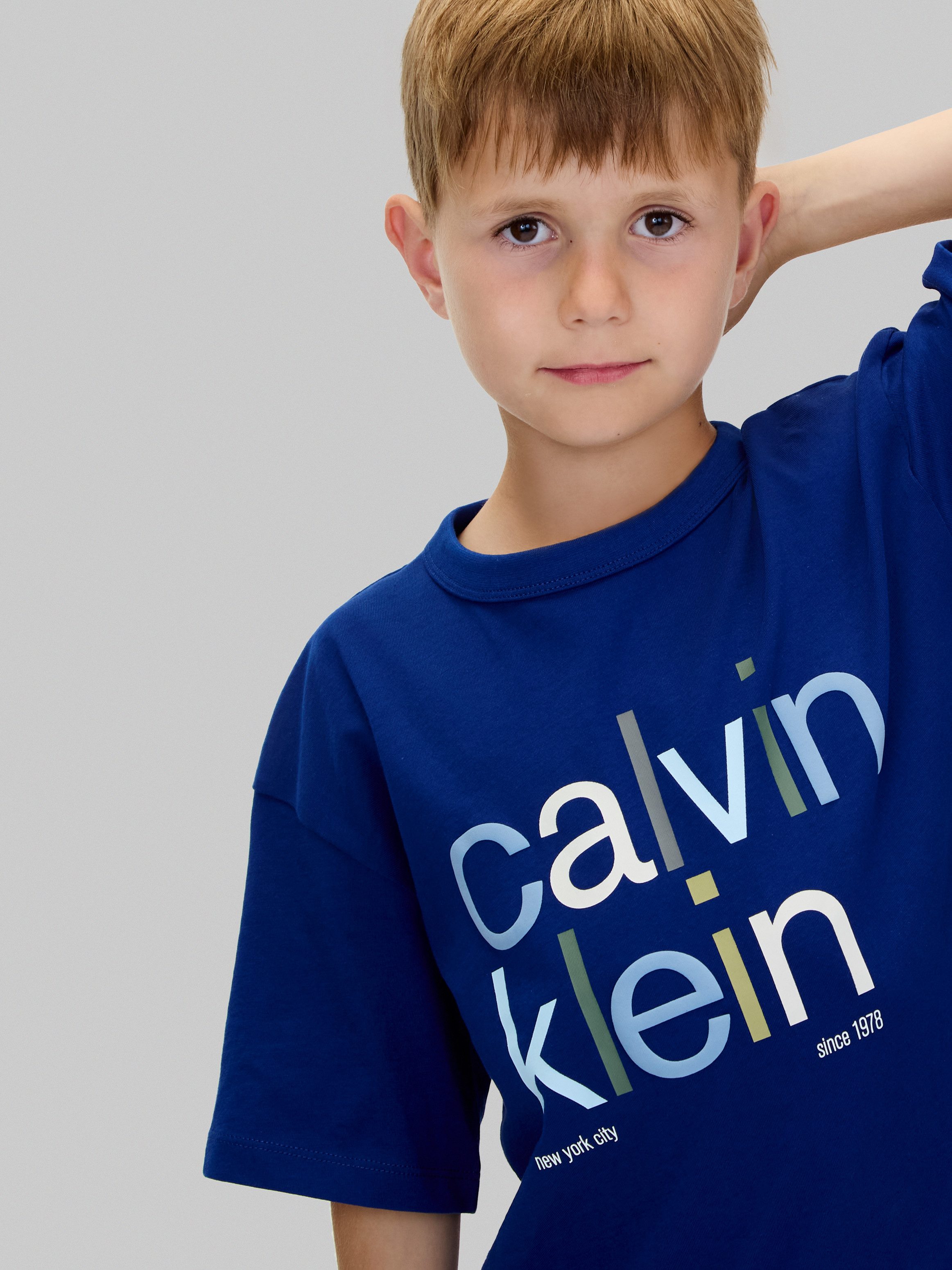 Calvin Klein T-shirt COLOR LOGO GRAPHIC SS T-SHIRT voor kinderen tot 16 jaar, logo-opschrift