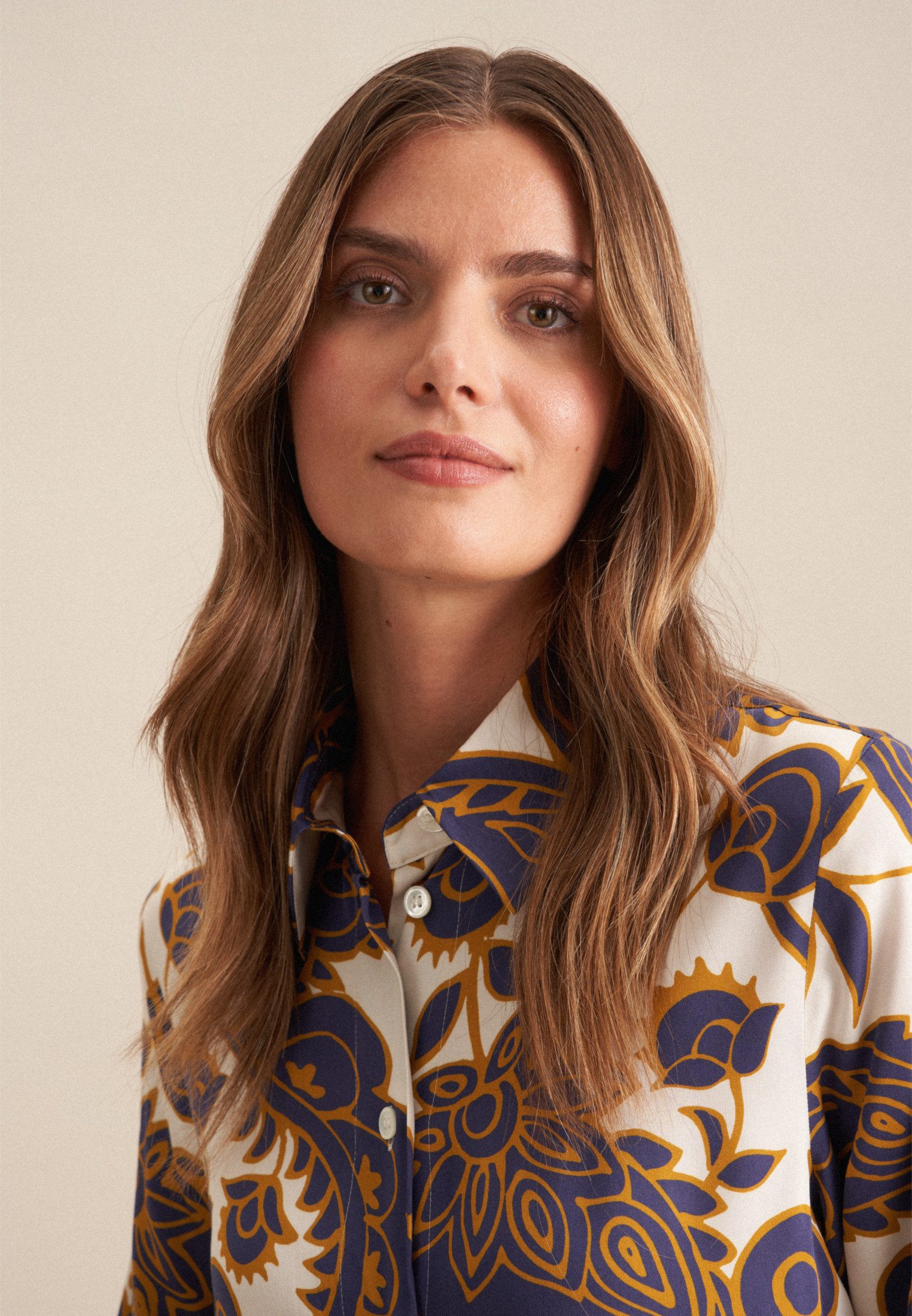 seidensticker Overhemdblouse Zwarte roos Lange mouwen kraag paisley