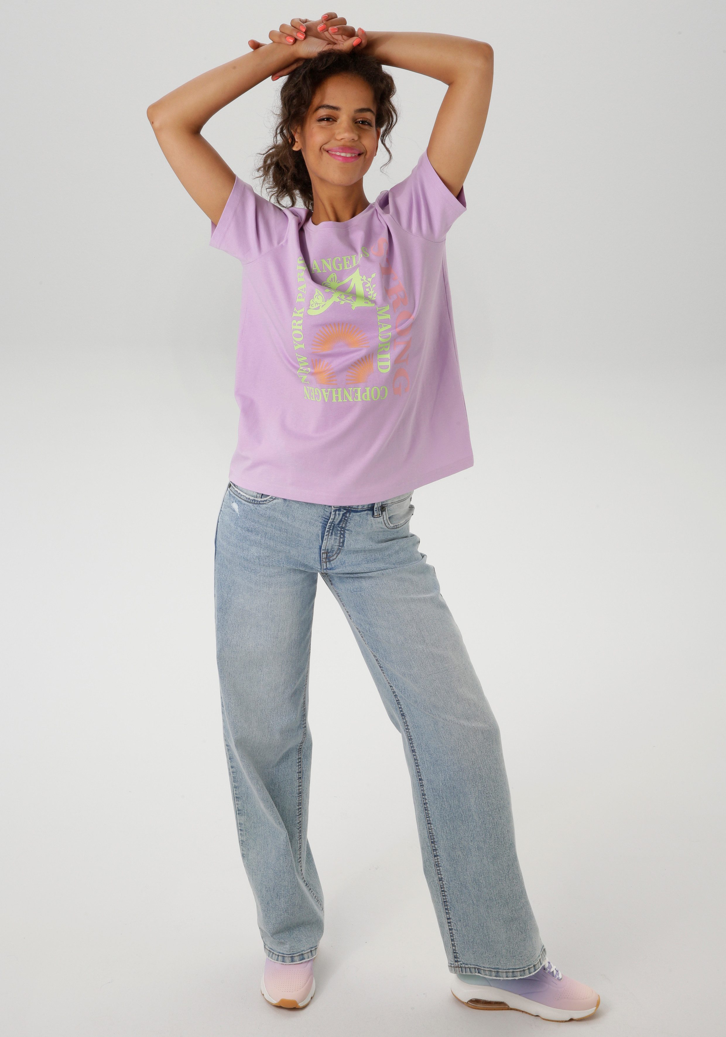 Aniston CASUAL T-shirt met kleurharmonieuze frontprint van foliedruk