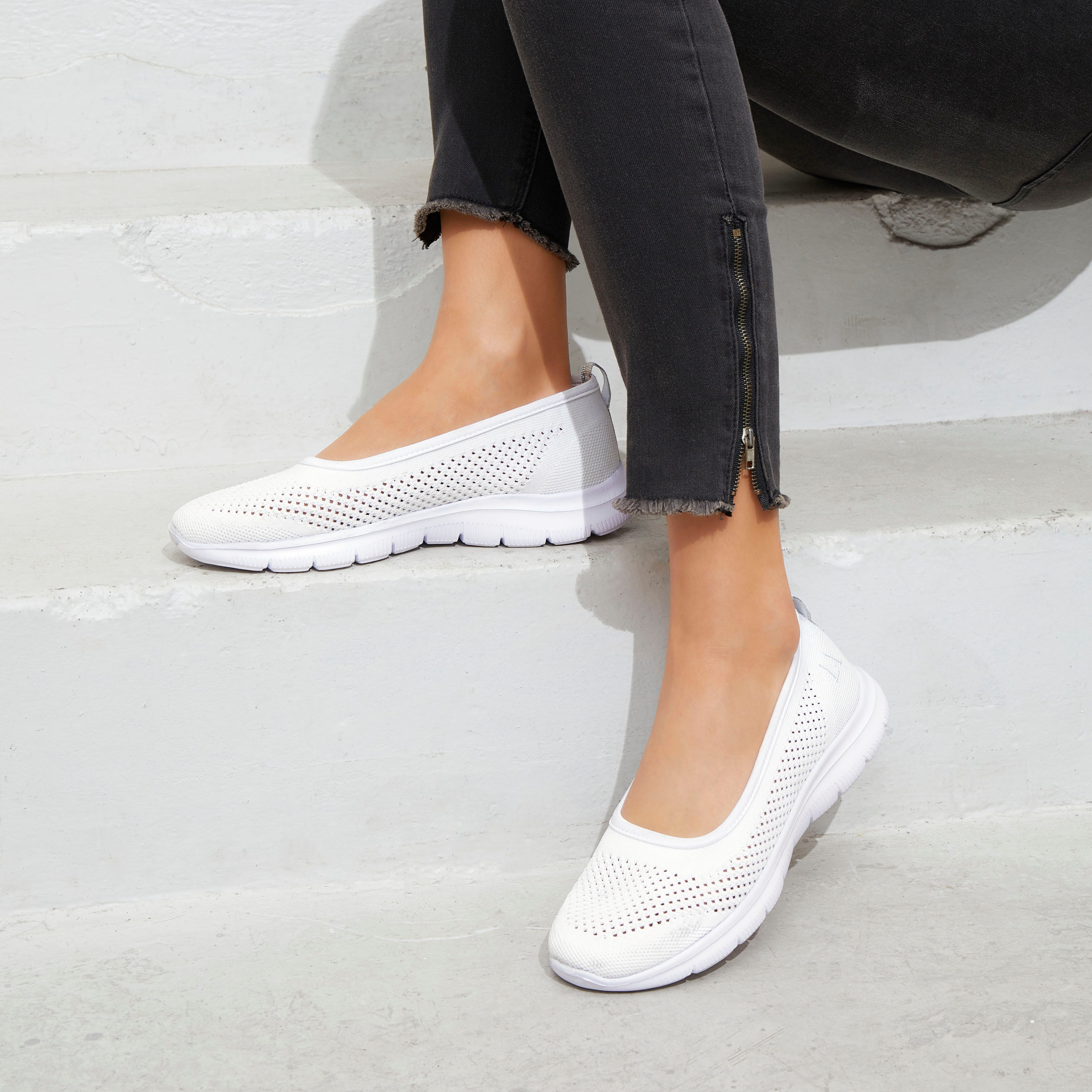 Lascana Sneaker-ballerina’s ultralichte slipper, slip-on sneaker, vrijetijdsschoen vegan
