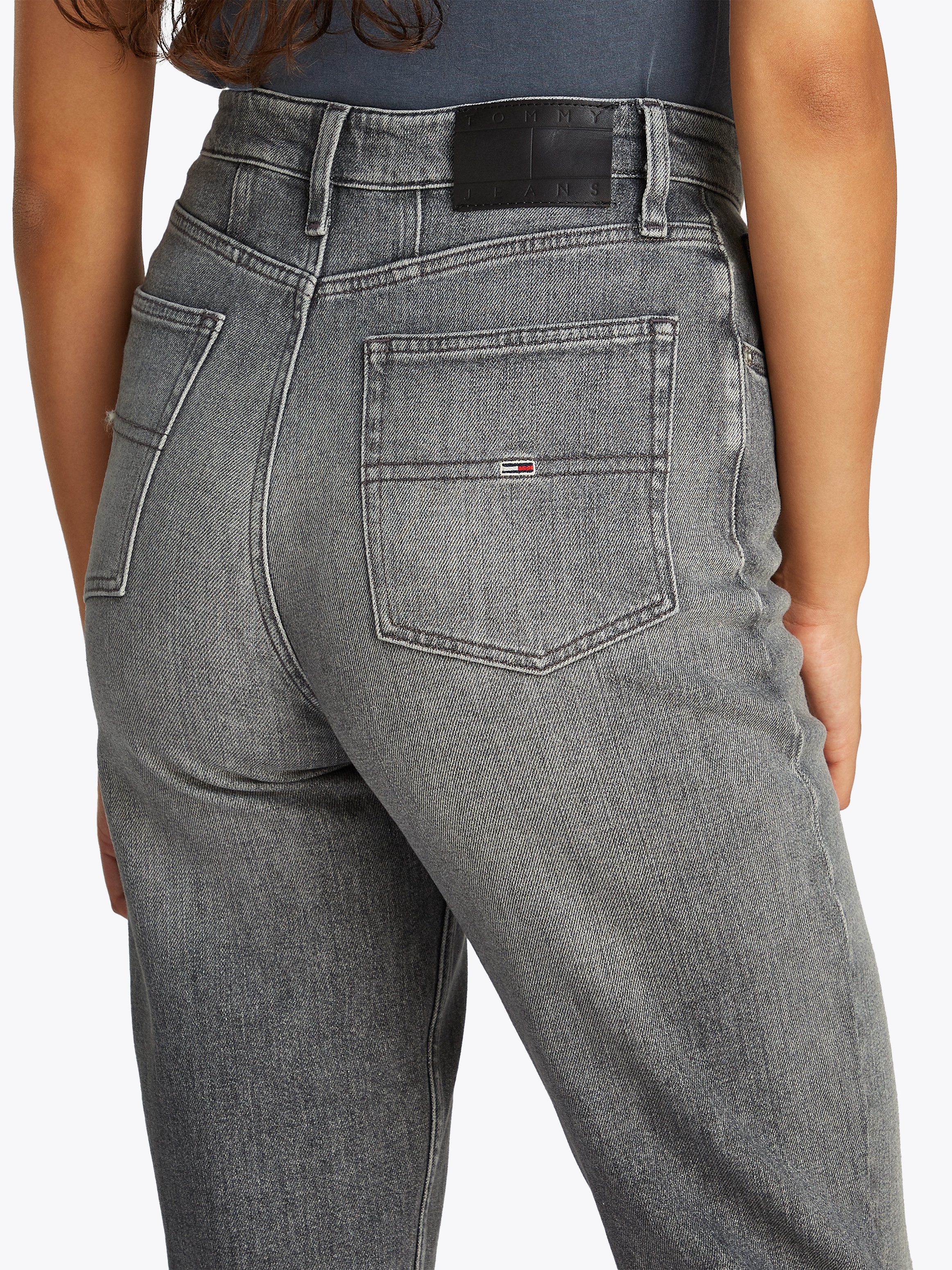 TOMMY JEANS Mom jeans High waist - Mom-Jeans Tapered met logo-borduurwerk, in enkelvrije lengte