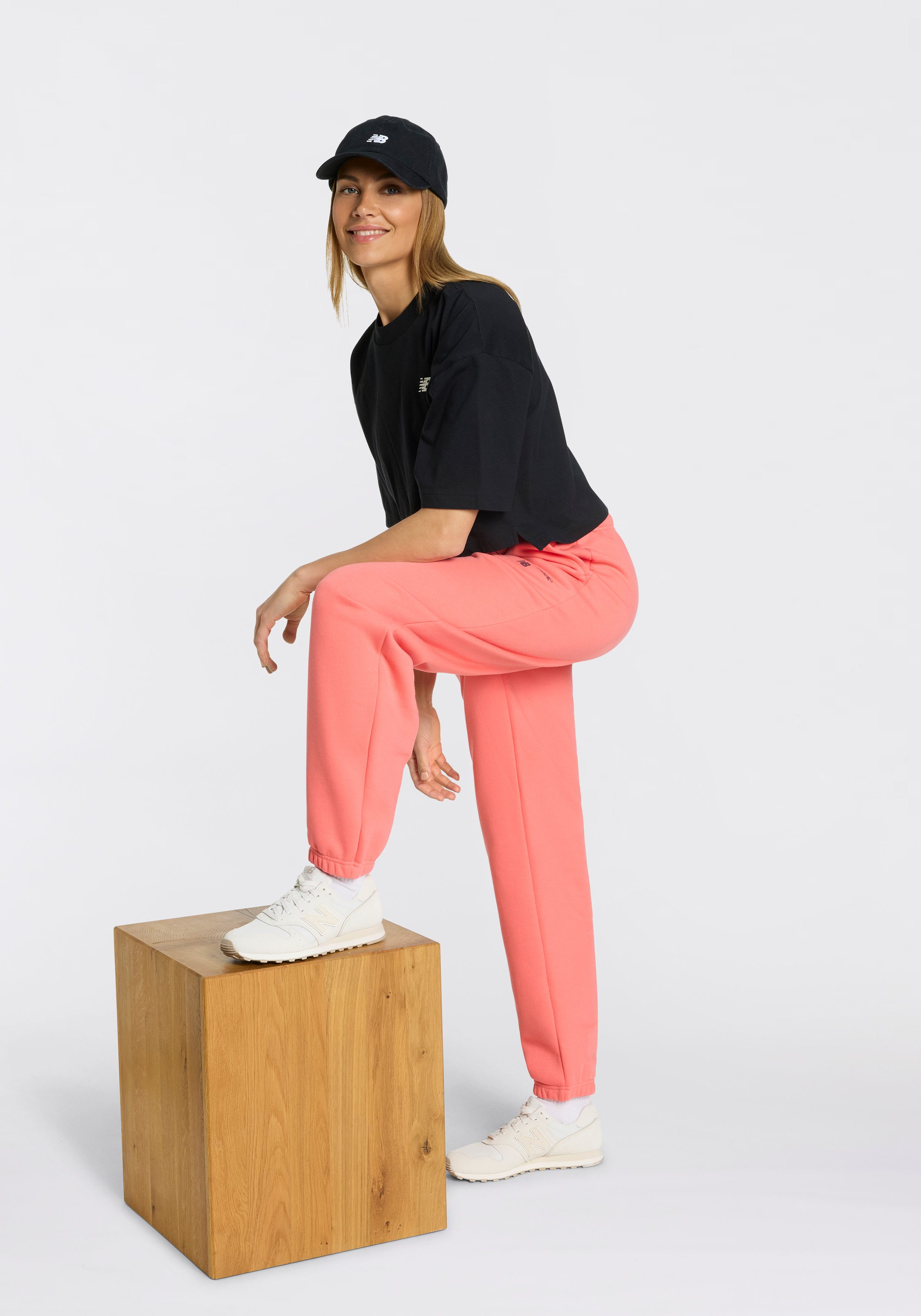New Balance Joggingbroek REIMAGINED FLEECE JOGGER