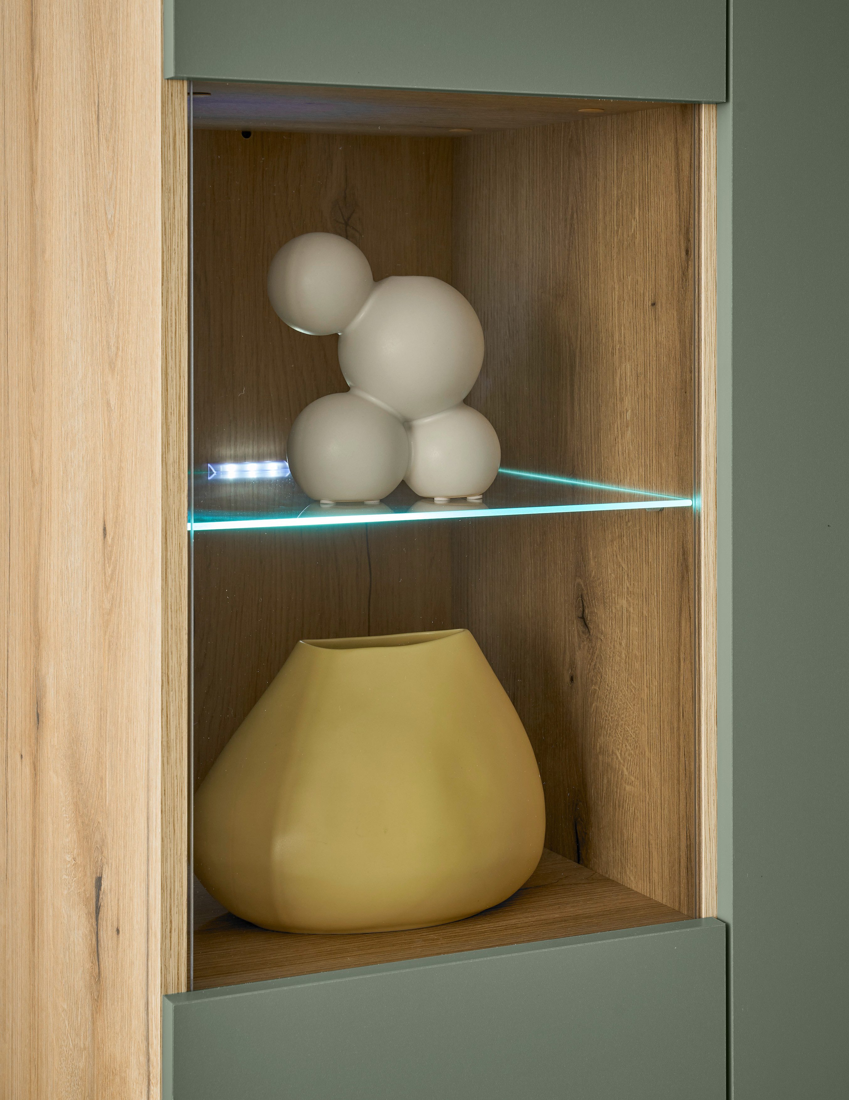 INOSIGN Vitrinekast MAVAS in moderne trendkleur, handgrepen van metaal (zwart), hoogte 134 cm