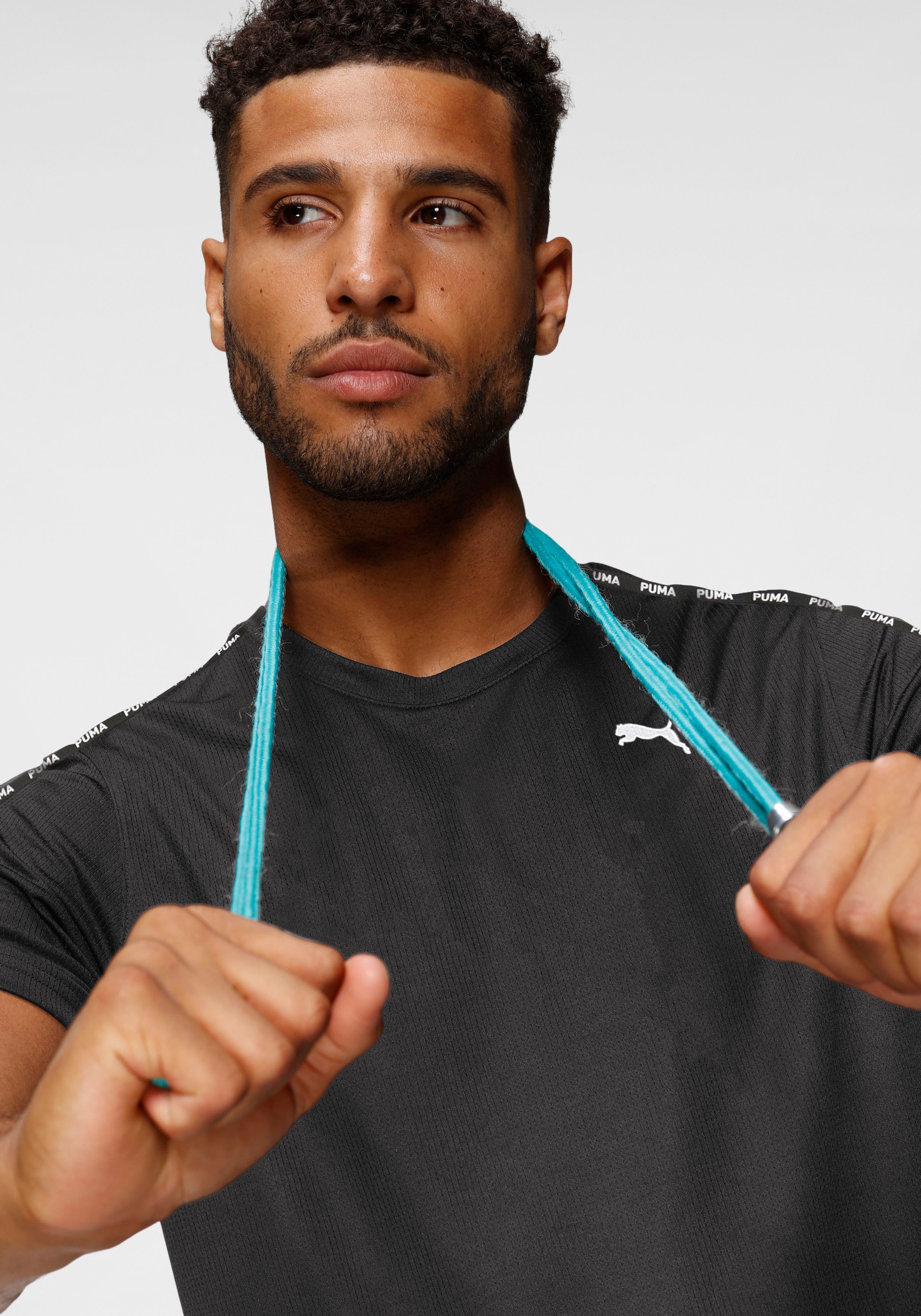 PUMA Trainingsshirt ESSENTIALS TAPED TEE