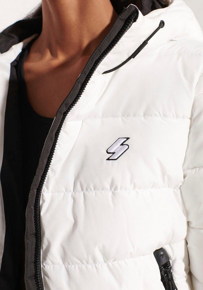 Superdry Gewatteerde jas HOODED SPIRIT SPORTS PUFFER van waterafstotend materiaal