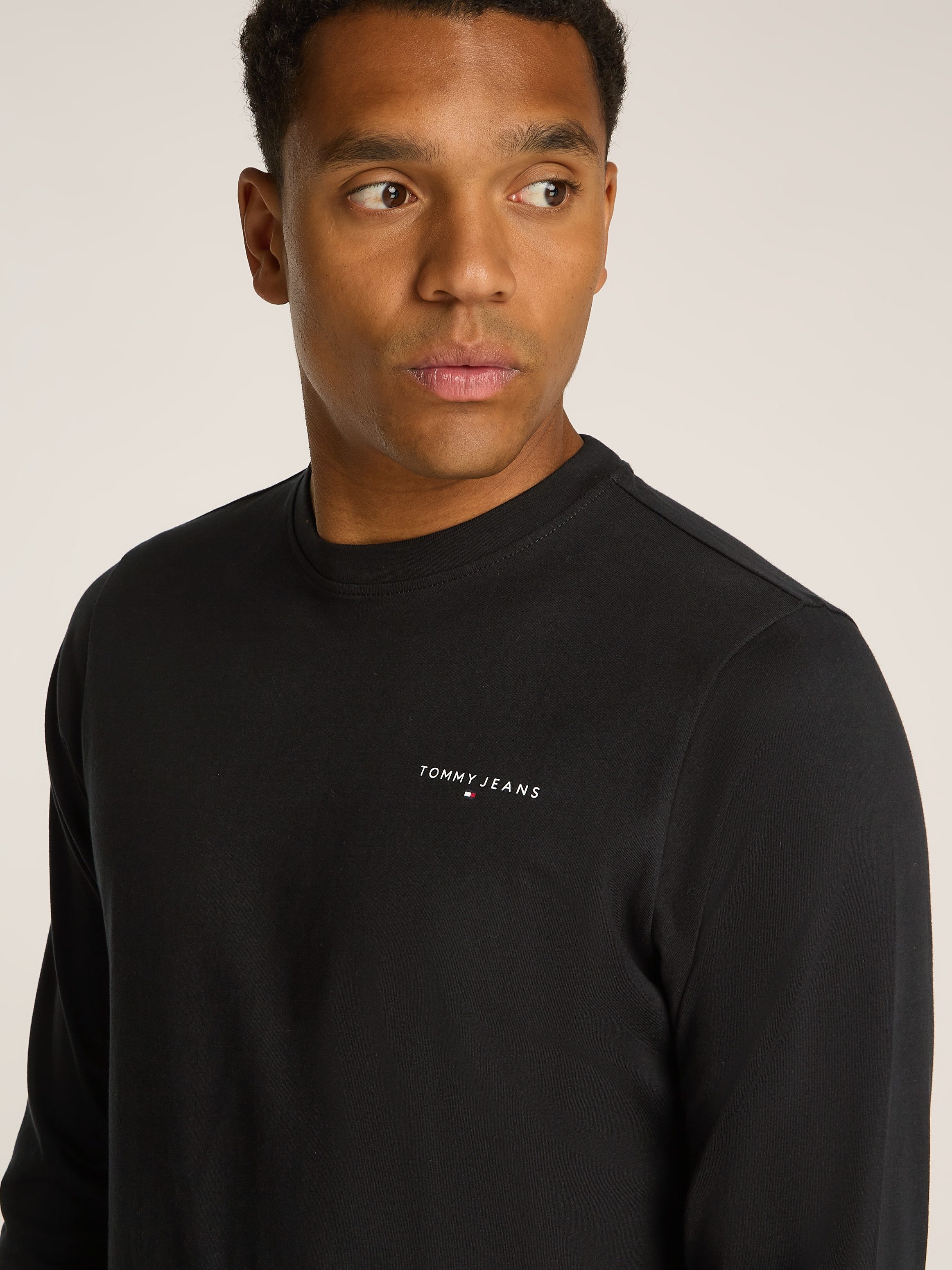 TOMMY JEANS Shirt met lange mouwen TJM SLIM LINEAR CHST L S TEE EXT