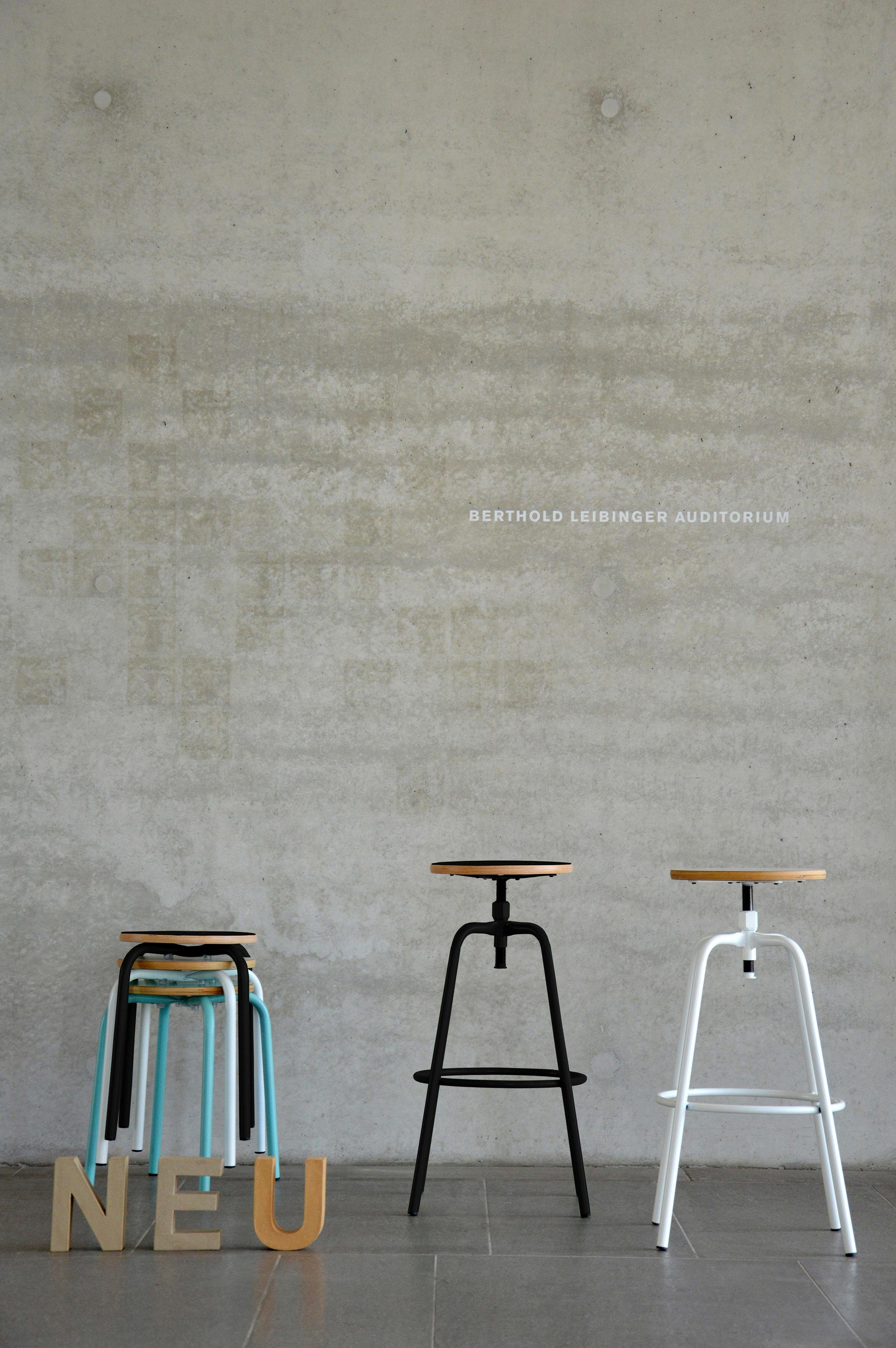 Hocker Paris in 3 kleuren, stapelbaar, zithoogte 46 cm