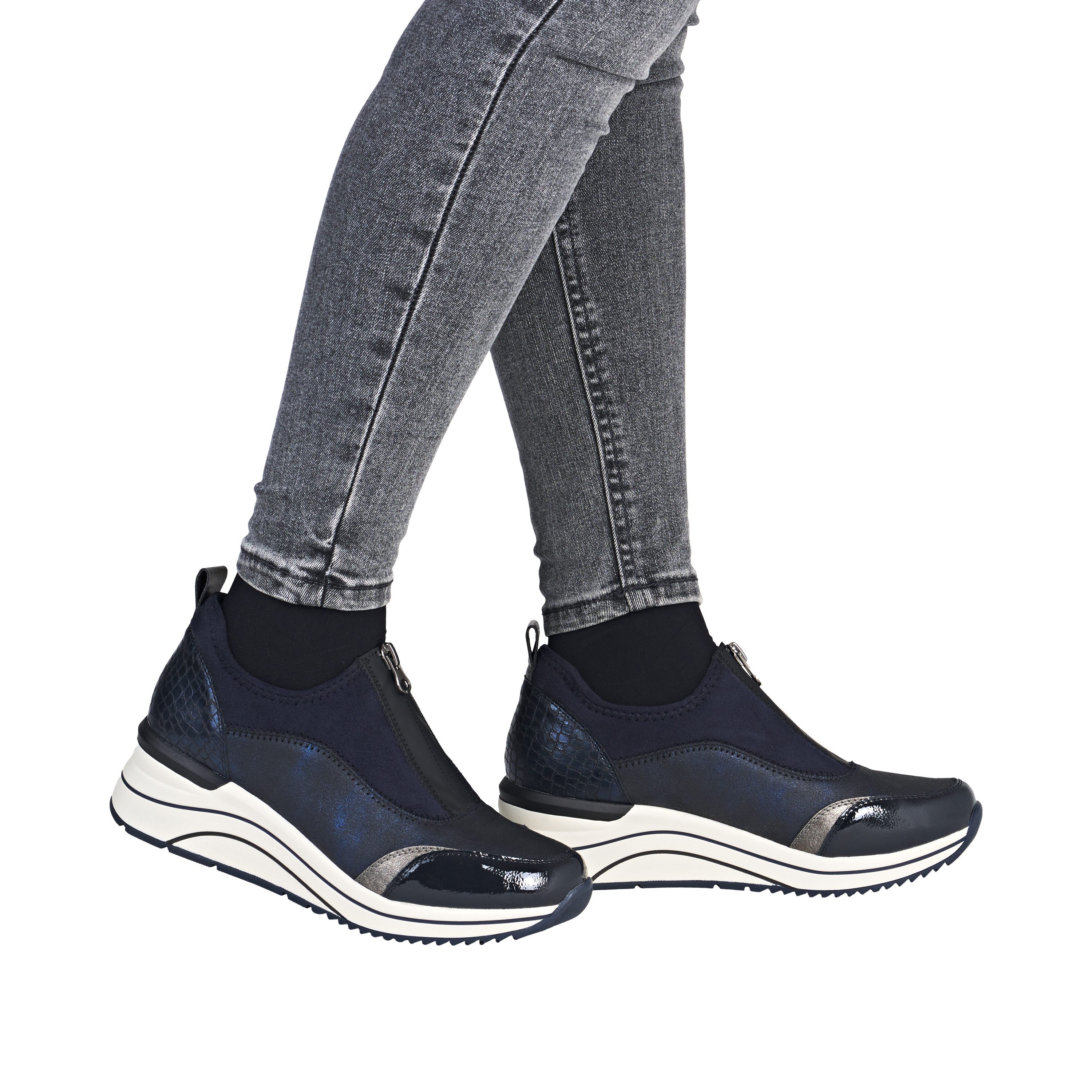 Remonte Slip-on sneakers Elisabeth Hurley-Collection , wedge sneaker, slipper, instapschoen, vrijetijdsschoen, vegan