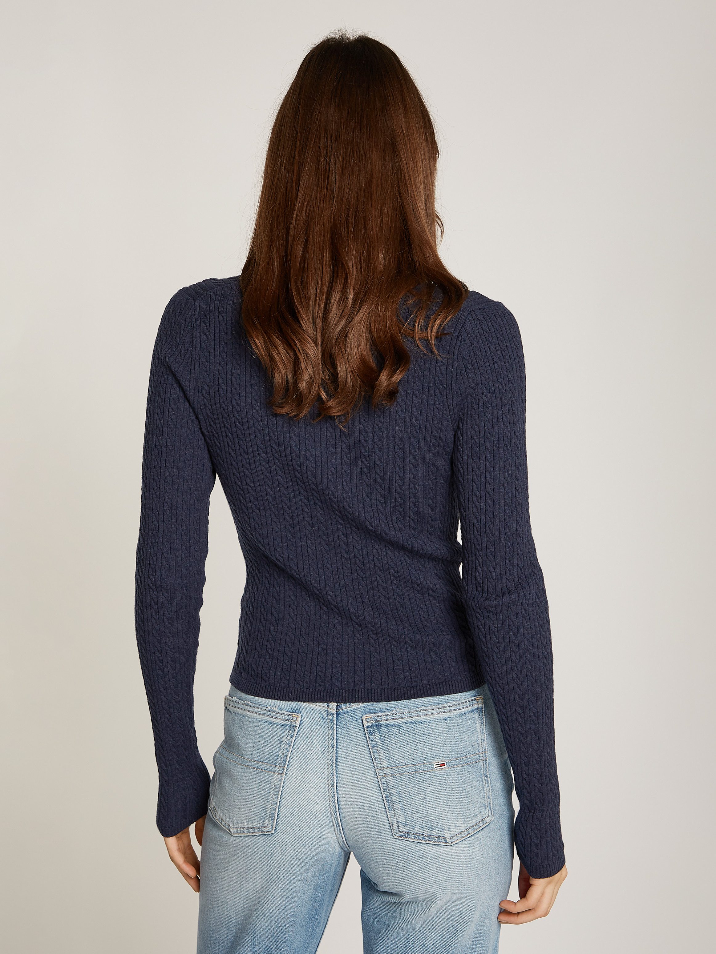TOMMY JEANS Vest TJW CABLE ESSENTIAL CARDIGAN met kabelpatroon logo-borduursel