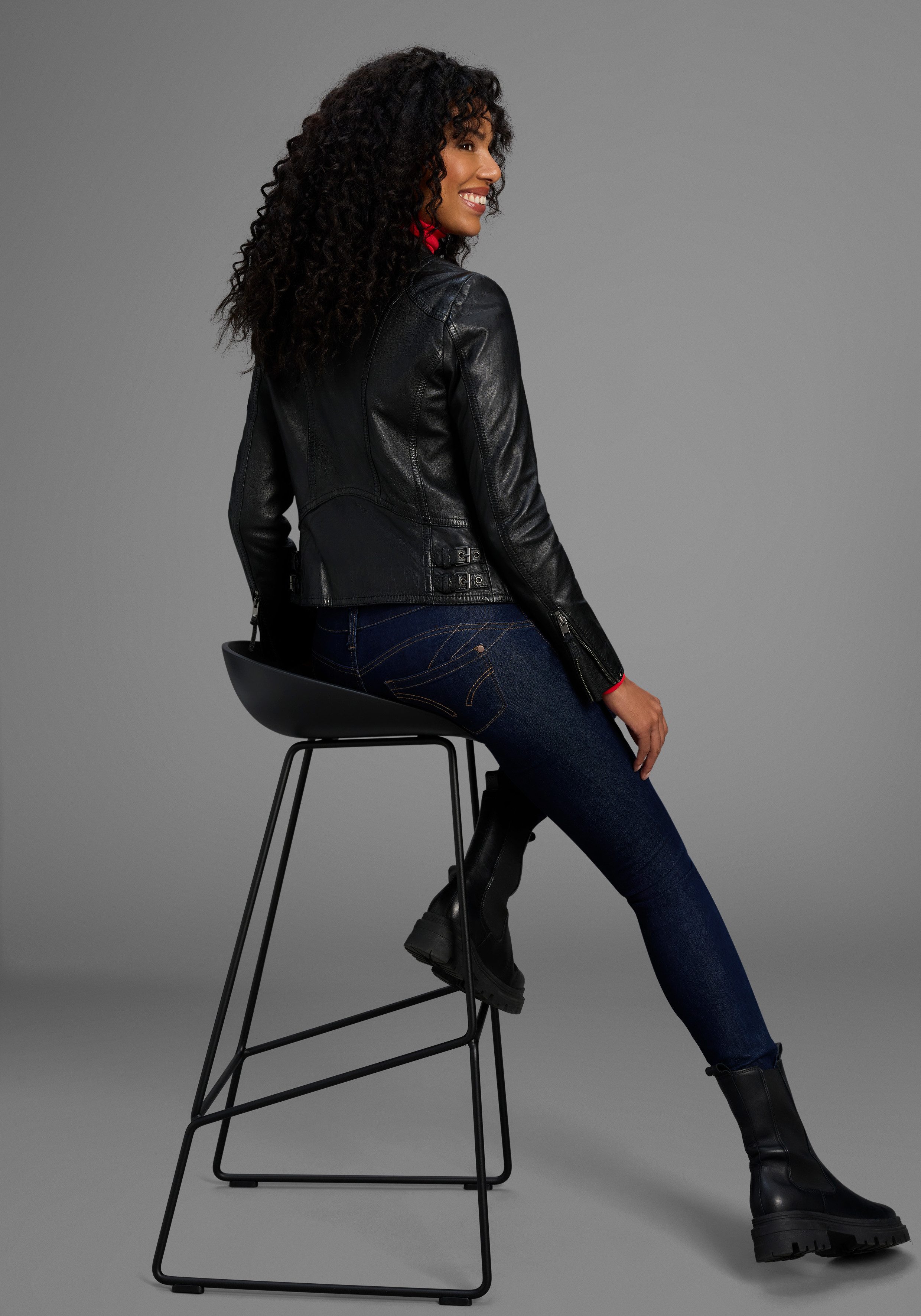 Arizona Skinny fit jeans Shaping skinny pasvorm, normale taille, in stretchkwaliteit, used-look