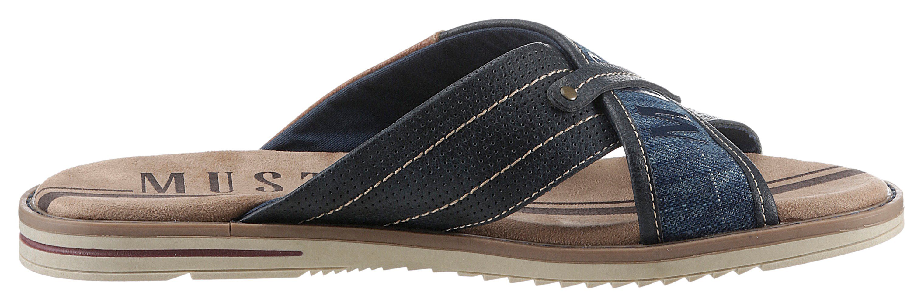 Mustang Shoes Slippers zomerschoen, slippers, badschoen, met opvallende logo-opschrift
