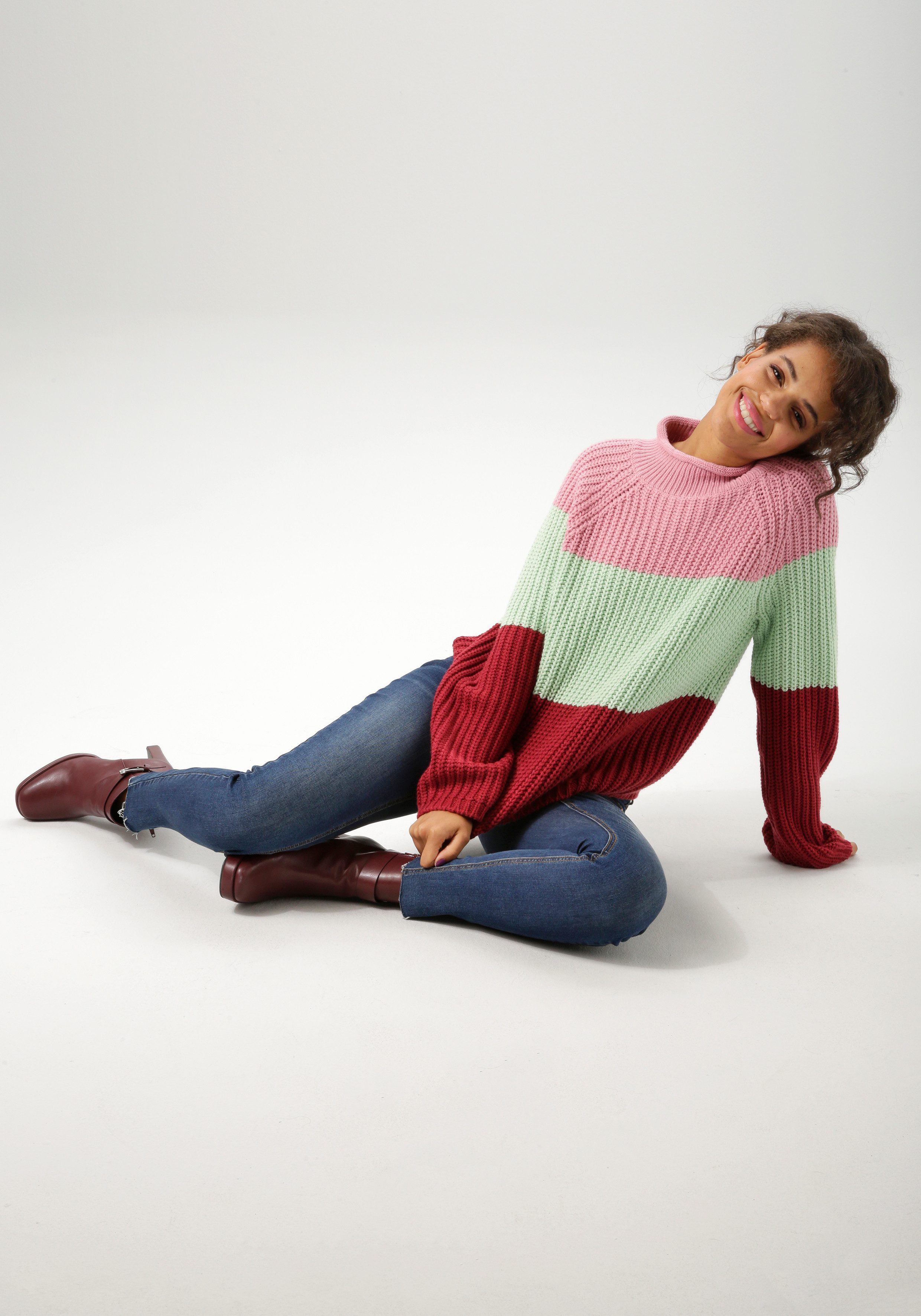 Aniston CASUAL Gebreide trui in trendy color-blocking - nieuwe collectie