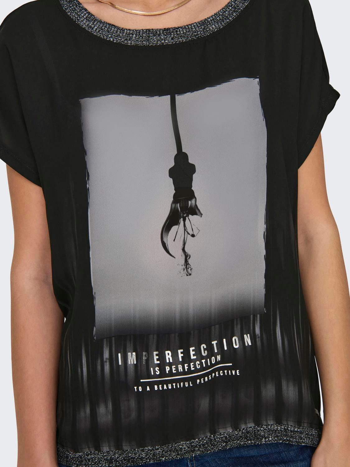 Only Shirt met korte mouwen ONLMICKELA S/S PHOTO TOP BOX JRS