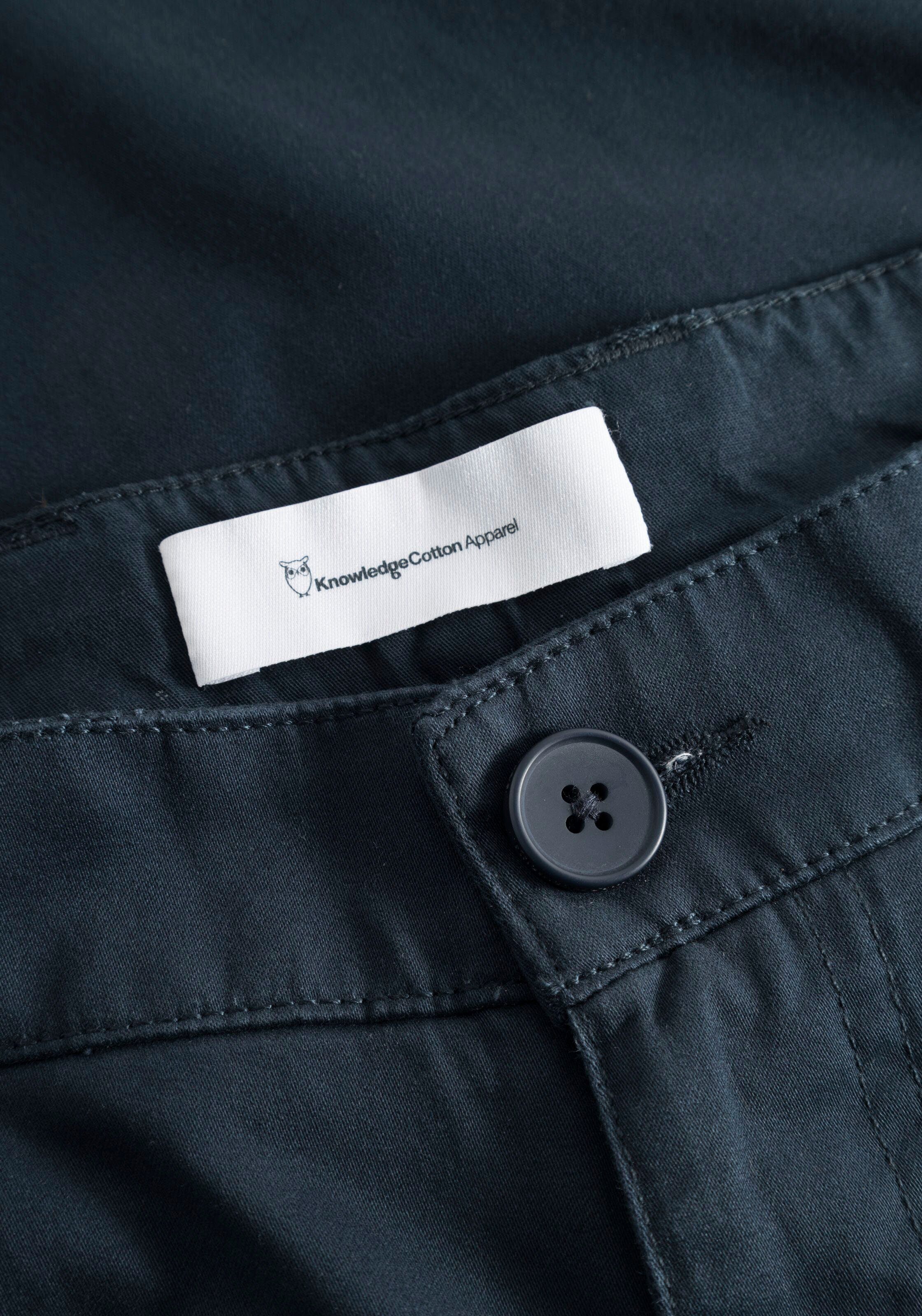 KnowledgeCotton Apparel Chino LUCA slim met label-stichting achter