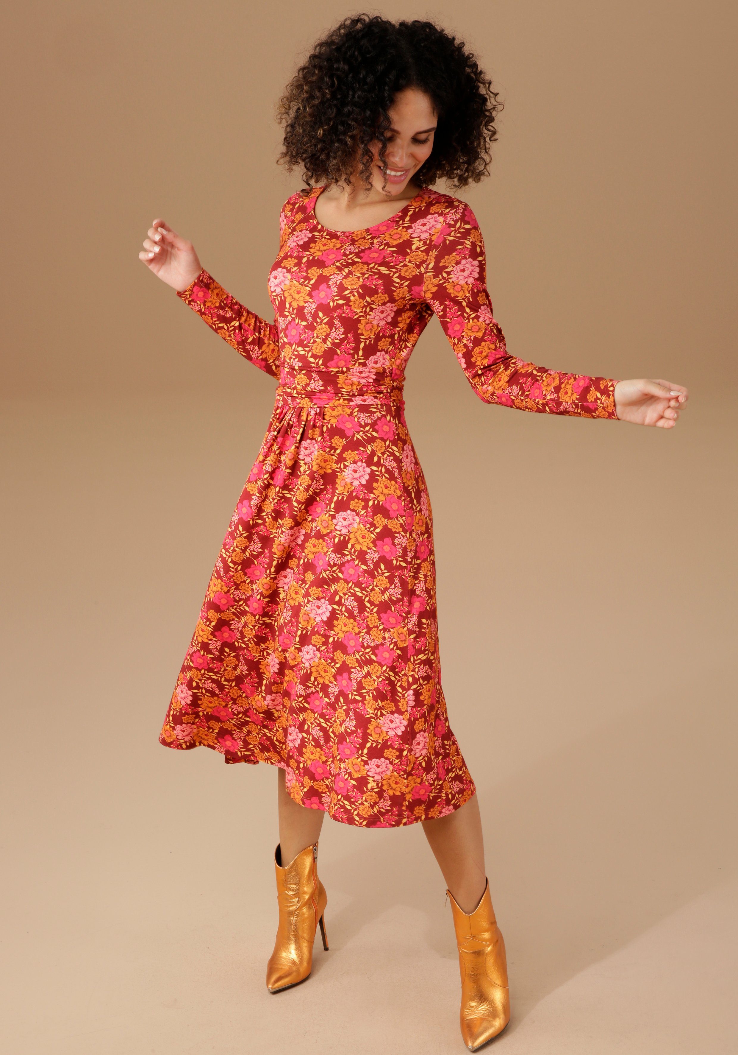 Aniston CASUAL Jerseyjurk met een romantische bloemenprint