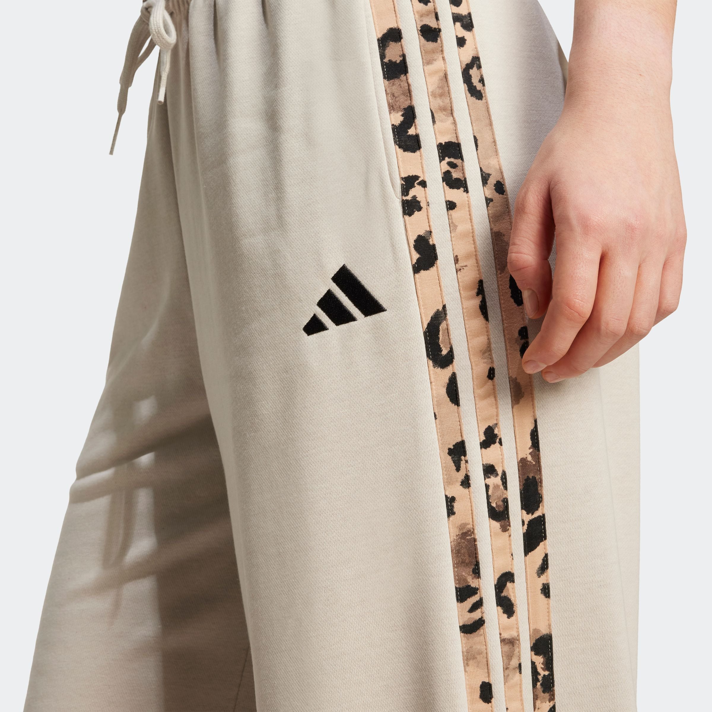 adidas Sportswear Sportbroek W AOP FT PT (1-delig)