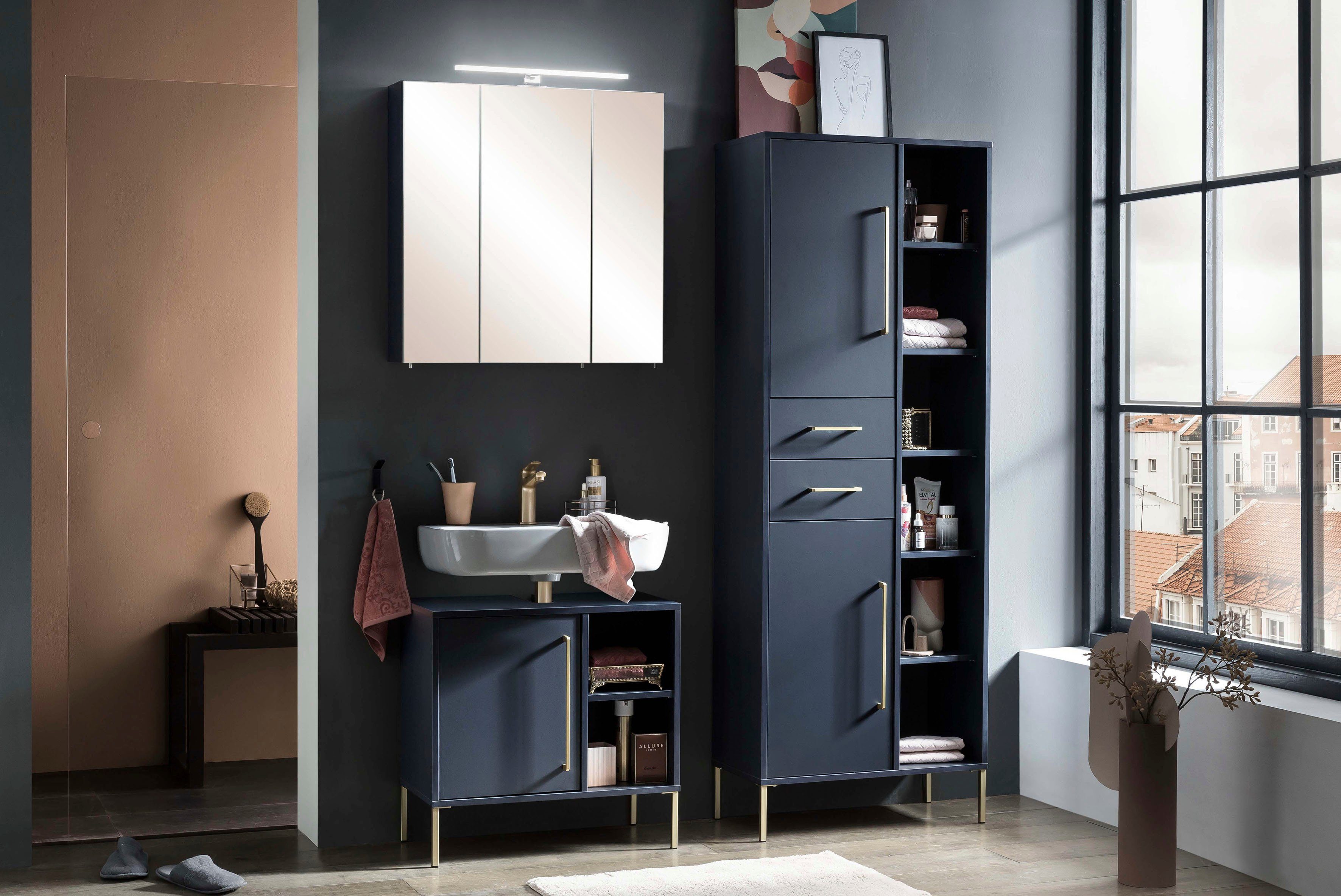 welltime Spiegelkast Kent, Made in Germany Badkamermeubel. Breedte 70 cm, ledverlichting en schakelaar-/stekkerdoos