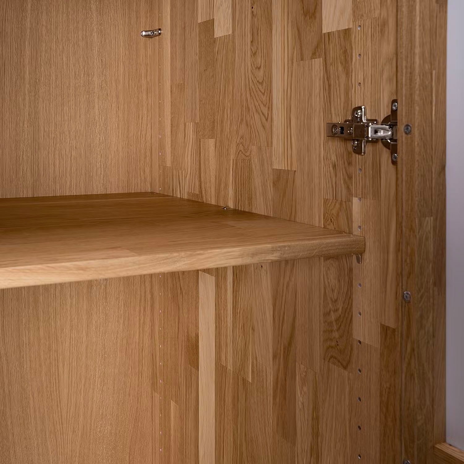 Home affaire Kledingkast Azelie, van wilde eik Massief houten kledingkast, in 50 cm raster planbaar