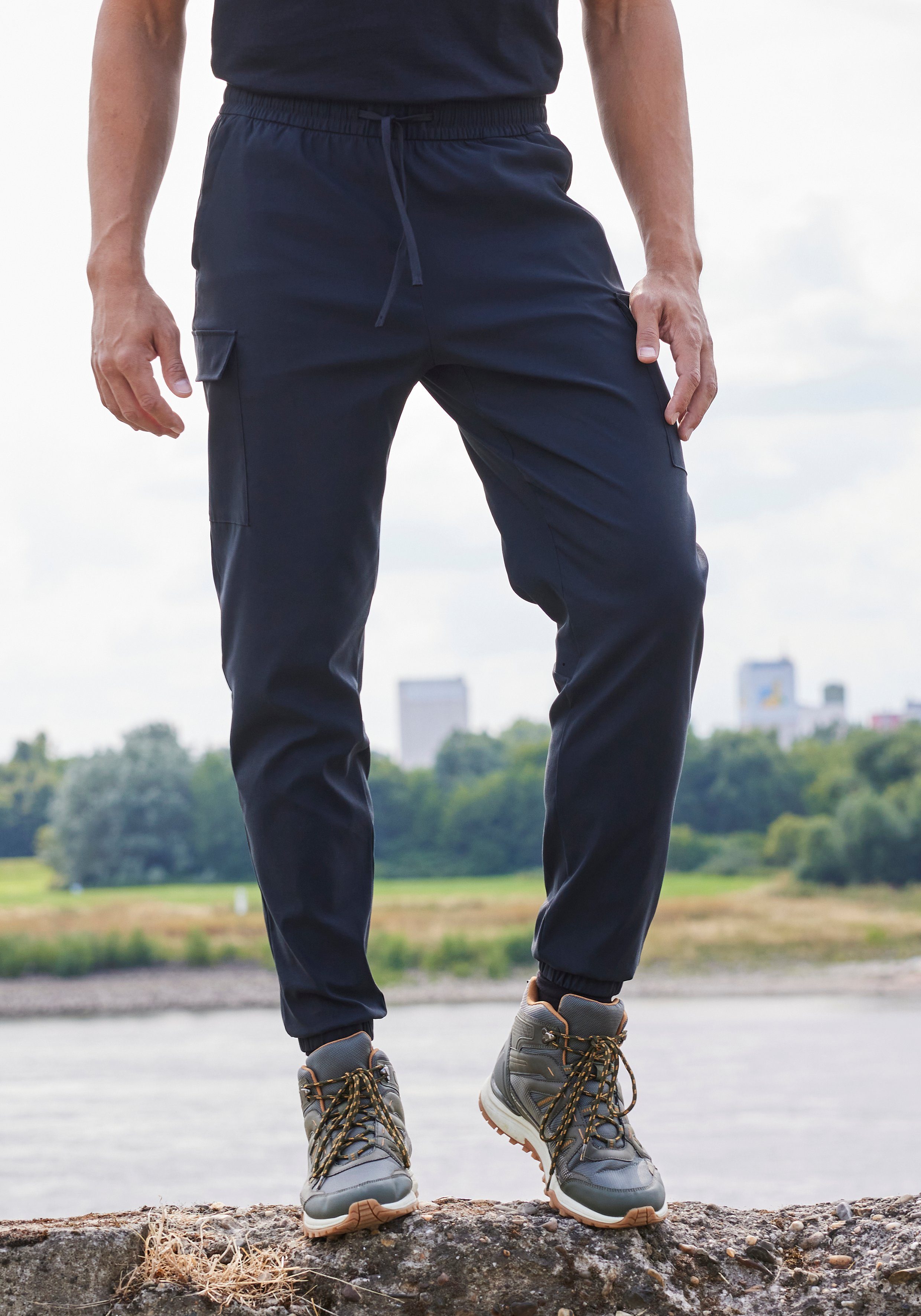 John Devin Jogpants Trekking-outdoorbroek met ventilatie in de kniezone