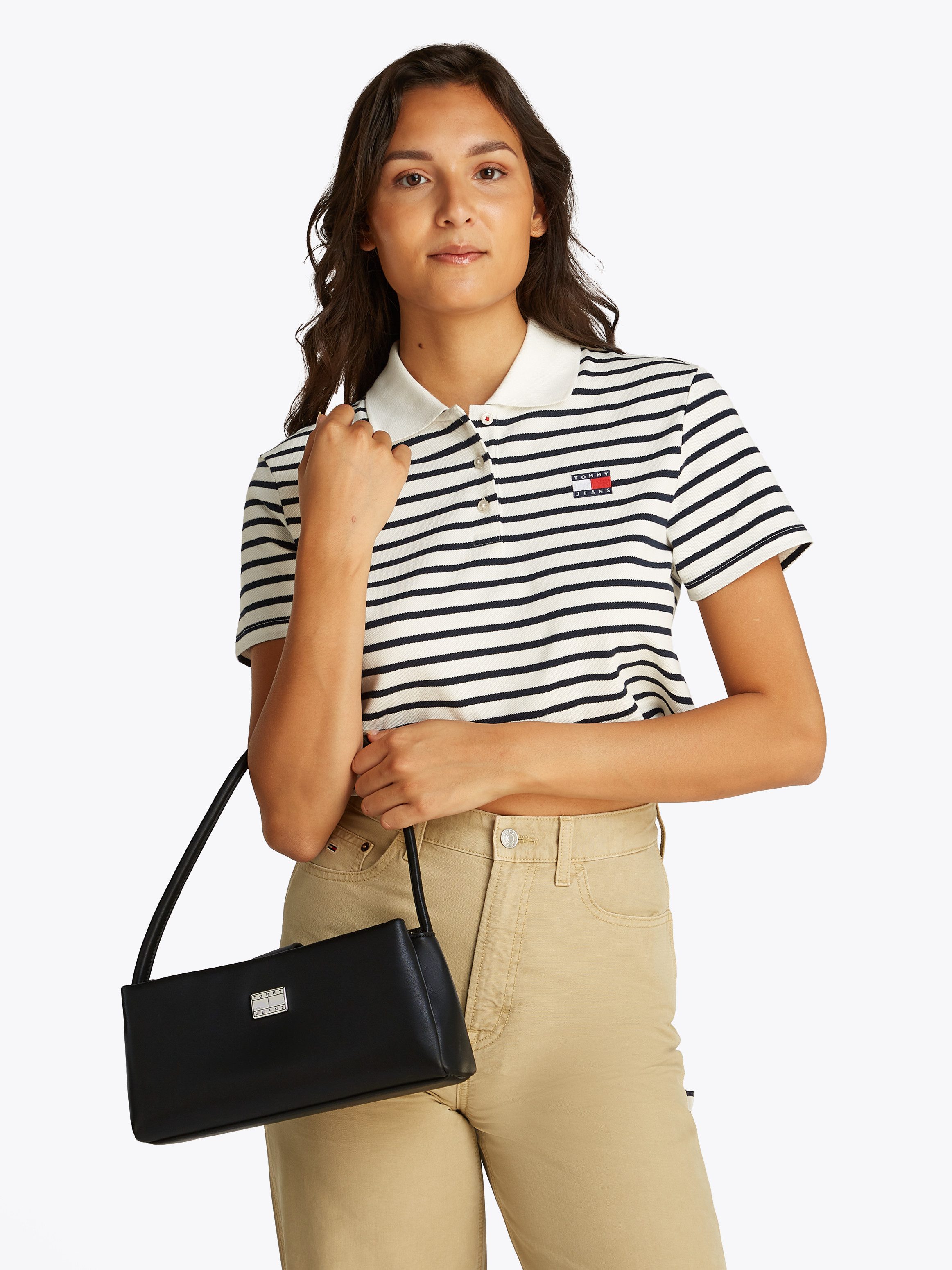 TOMMY JEANS Schoudertas TJW AMERICAN COOL SHOULDER BAG , dames clutch, handtas, mini tas met logo-sieraandeel