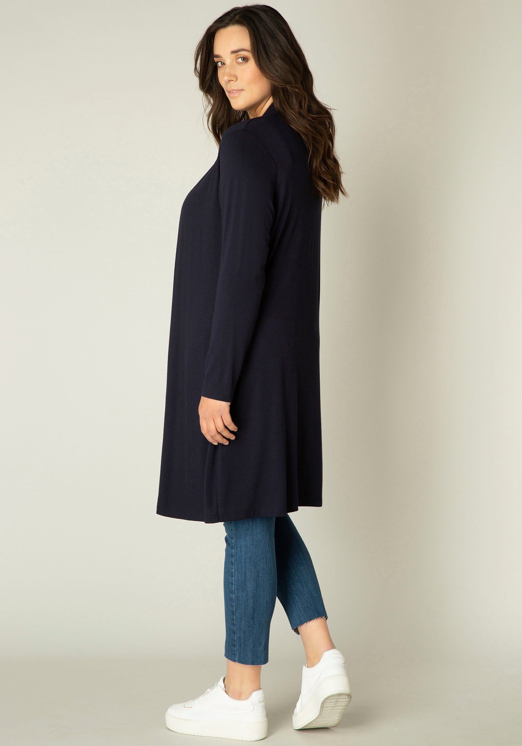 Base Level Curvy Lang vest Ayla Long Ruimvallende, zachte tricotkwaliteit