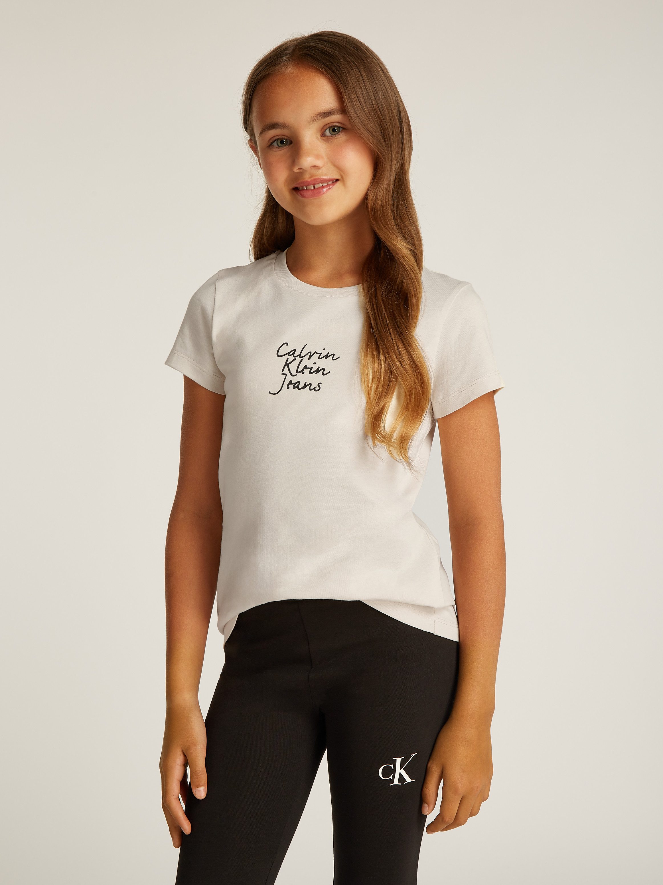 Calvin Klein Shirt met ronde hals HANDWRITING LOGO SS SLIM T-SHIRT voor kinderen tot 16 jaar met logo-opdruk meisjes t-shirts maat 6 (116) beige