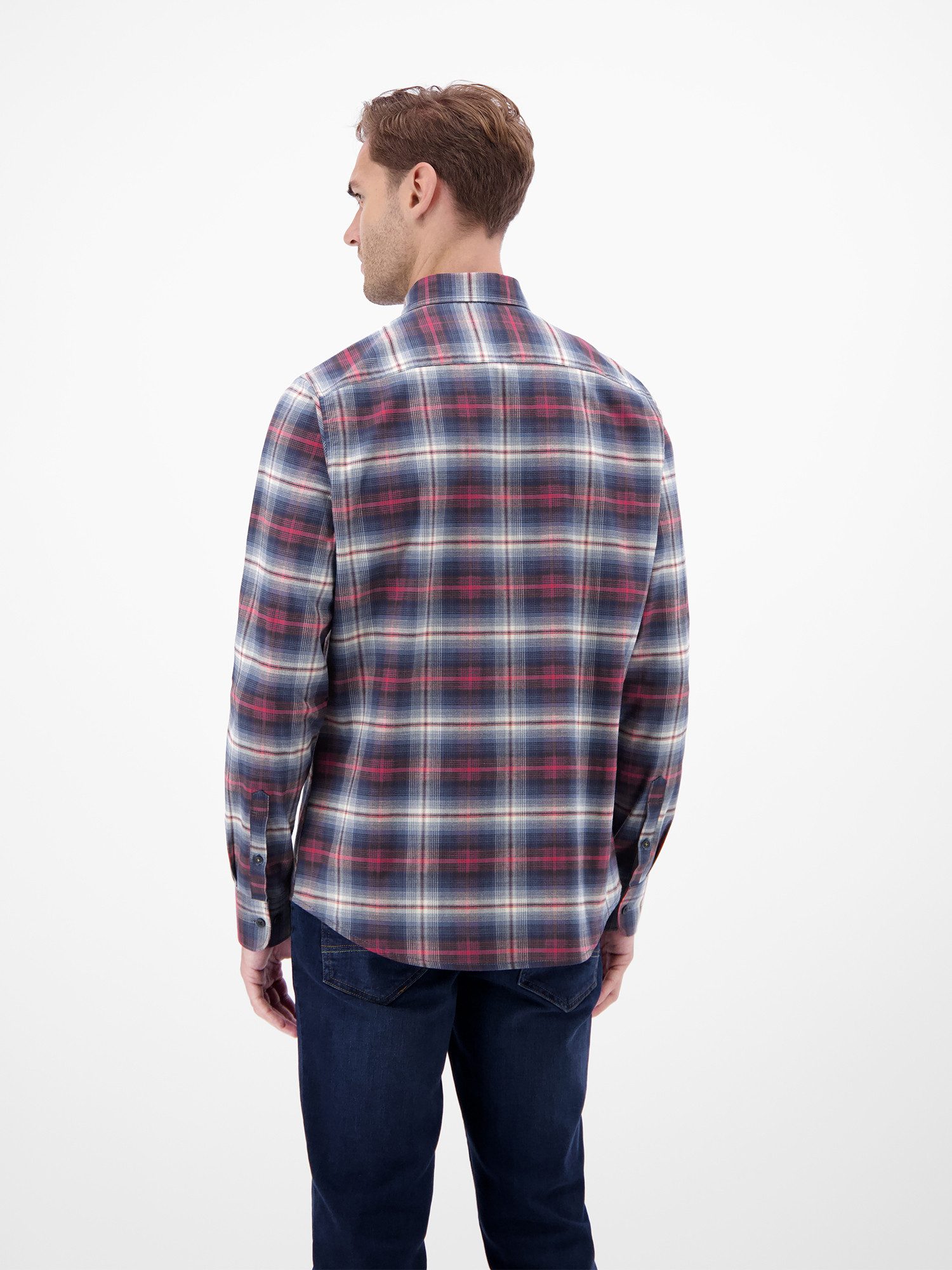 Lerros Flanellen overhemd LERROS Heren flanellen overhemd - Klassiek. Cool. Combineerbaar.