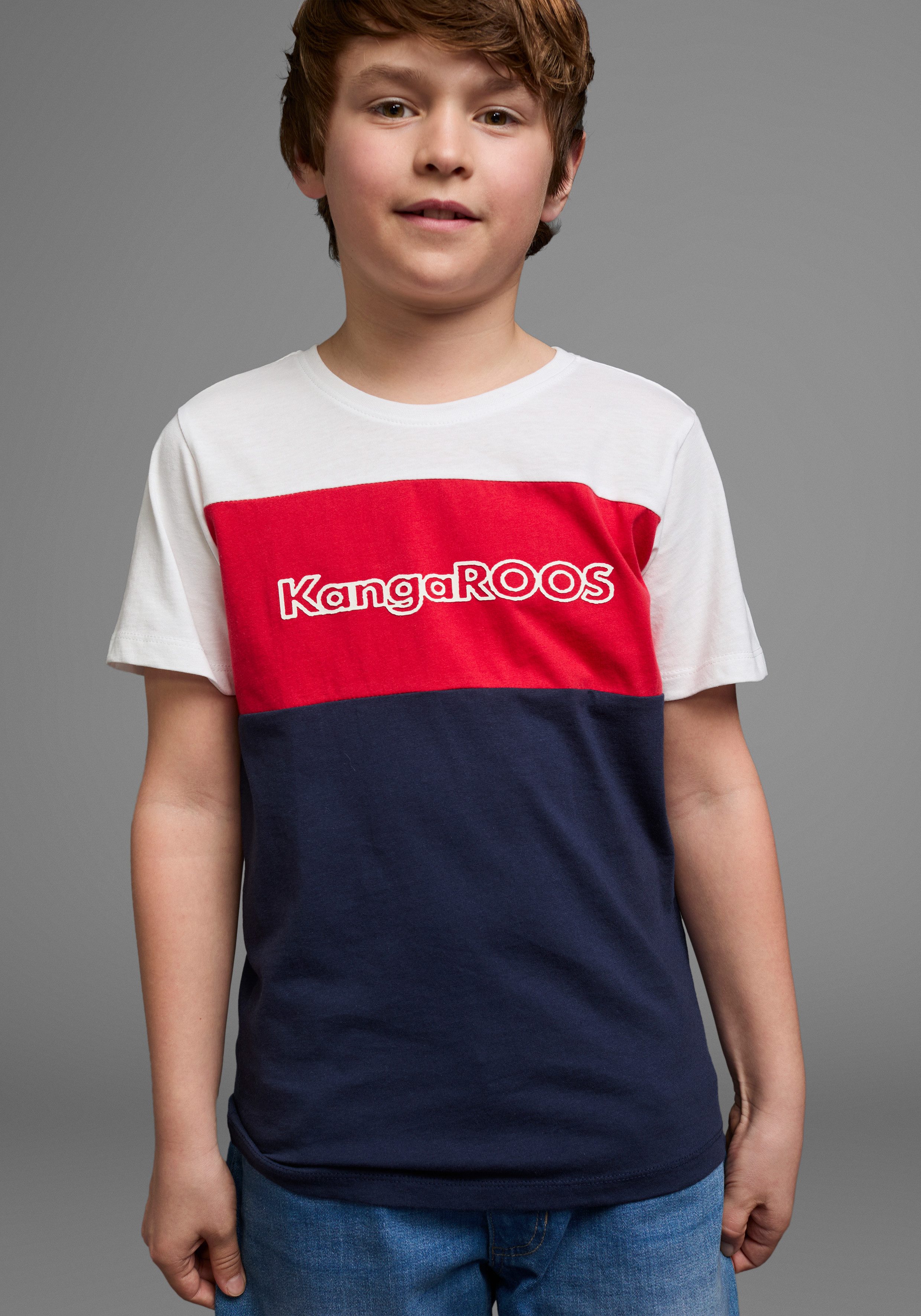 KangaROOS T-shirt In Colorblockdesign Korte mouwen, basic pasvorm, bedrukt en meerkleurig jongens t-shirts maat 140/146 blauw