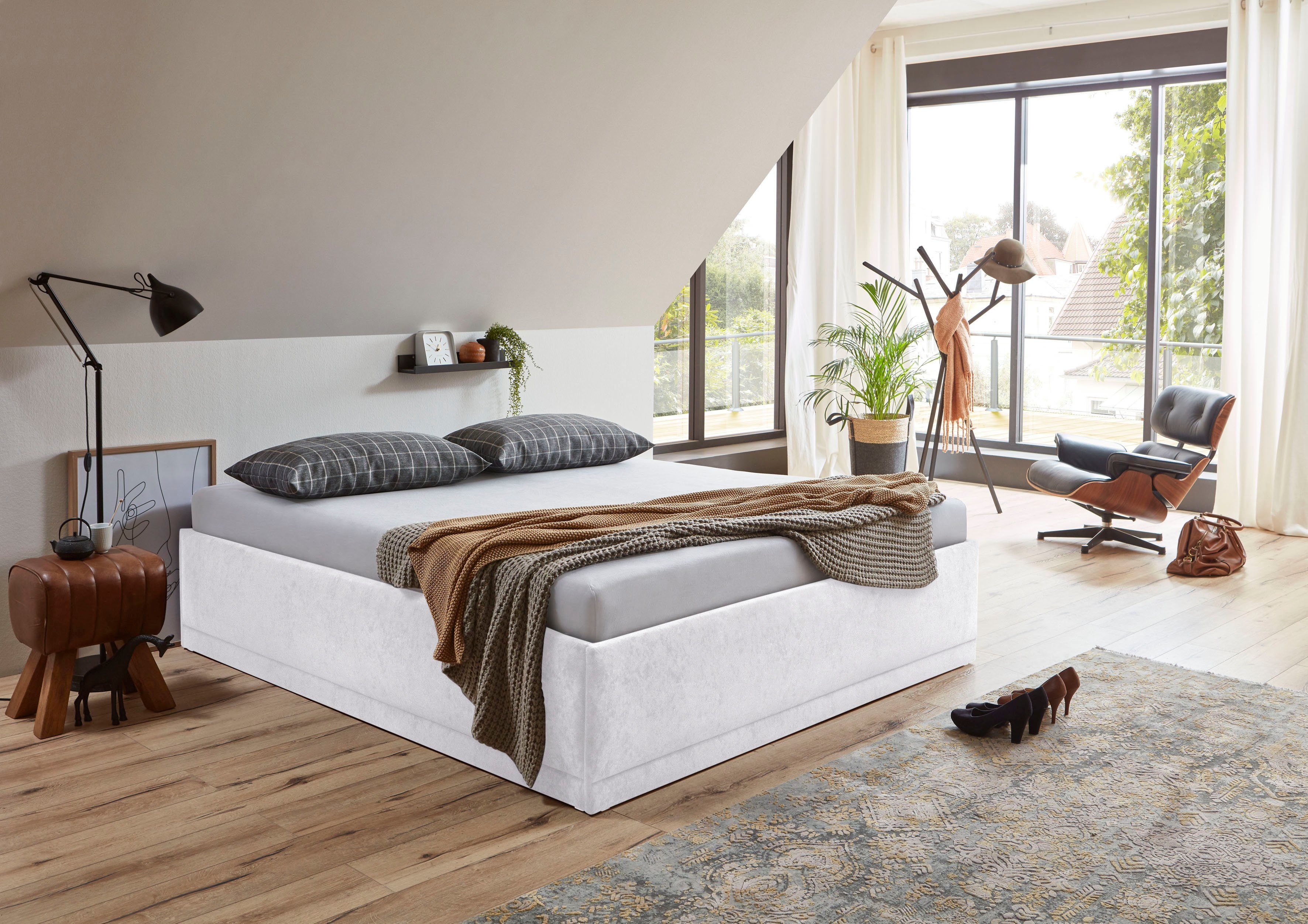 Westfalia Polsterbetten Gestoffeerd bed Texel Standaardhoogte met sierkussen, bedkist bij uitvoering met matras bedden wit