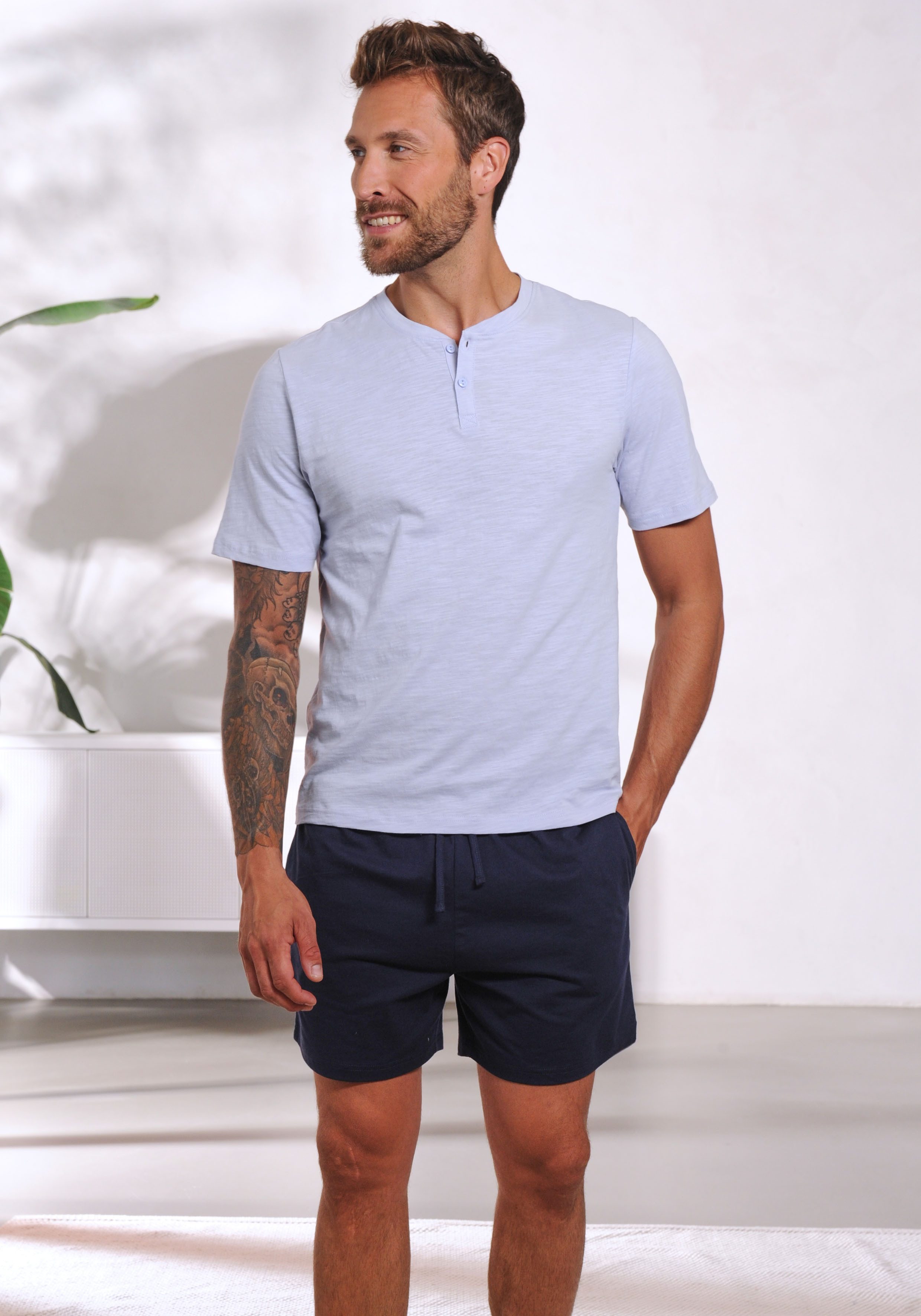 AUTHENTIC LE JOGGER Pyjama met knoopsluiting bij de halslijn, shirt van gestructureerd katoen (4-delig, Set van 2)