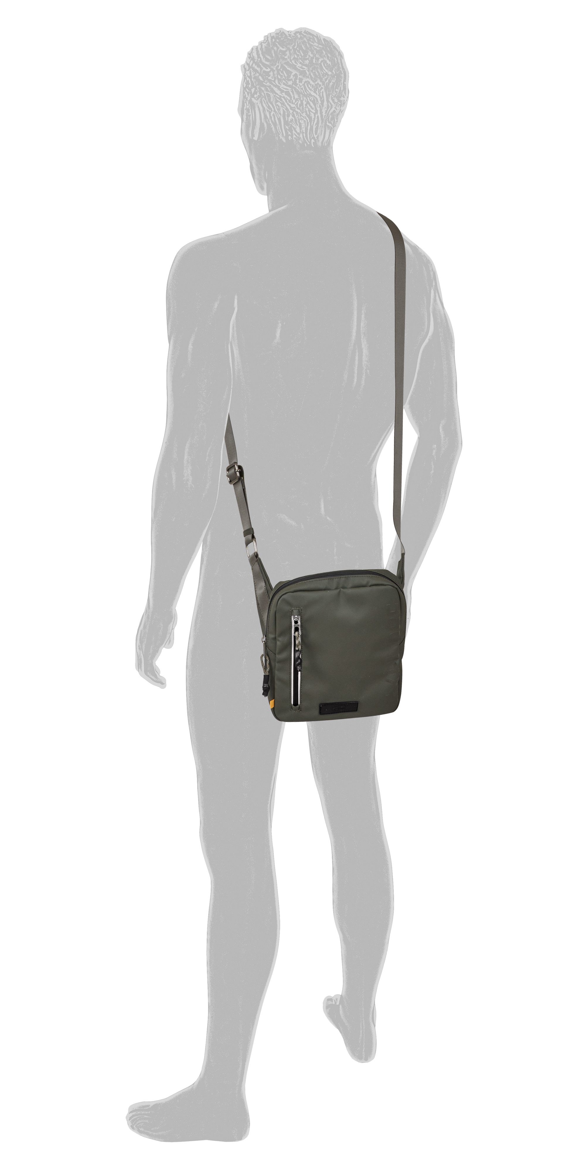 camel active Schoudertas Explore waterafstotend gerecycled nylon en reflecterende ritsen