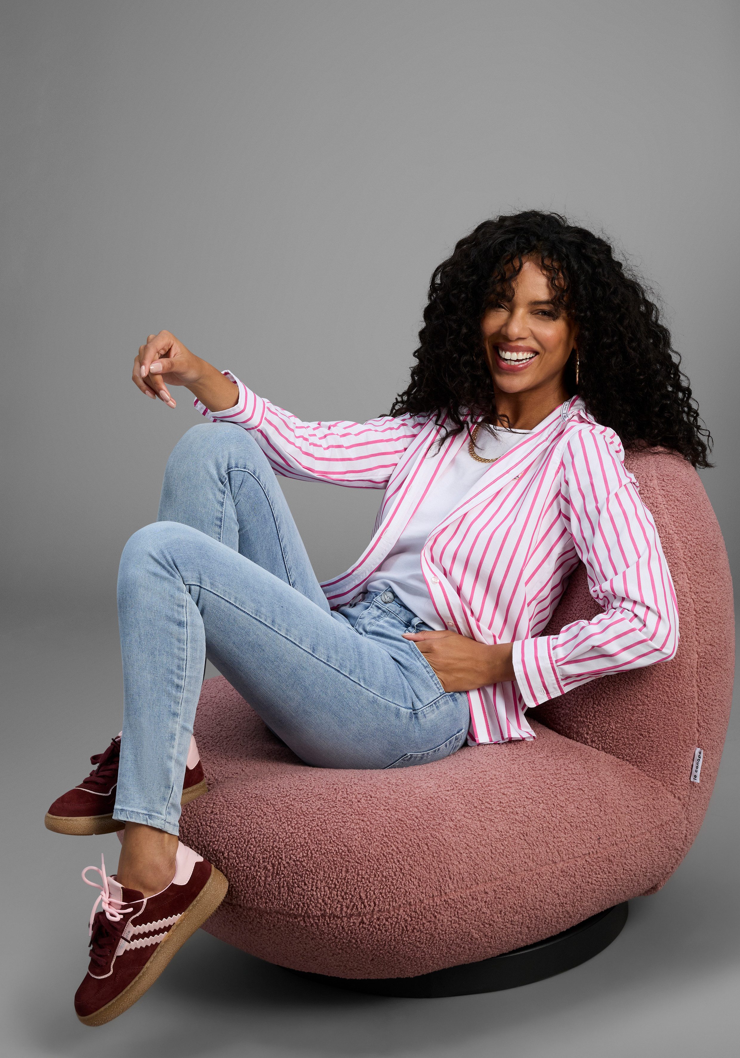 Arizona Skinny fit jeans Ultra Stretch extra-strakke been verloop, normale taille, met steekzakken