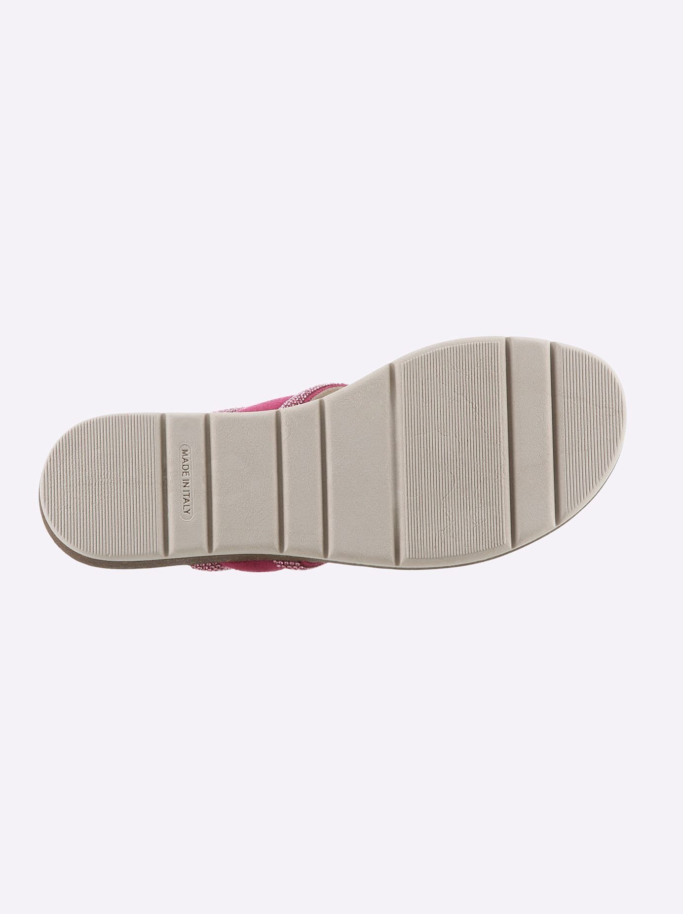 Casual Looks Slippers