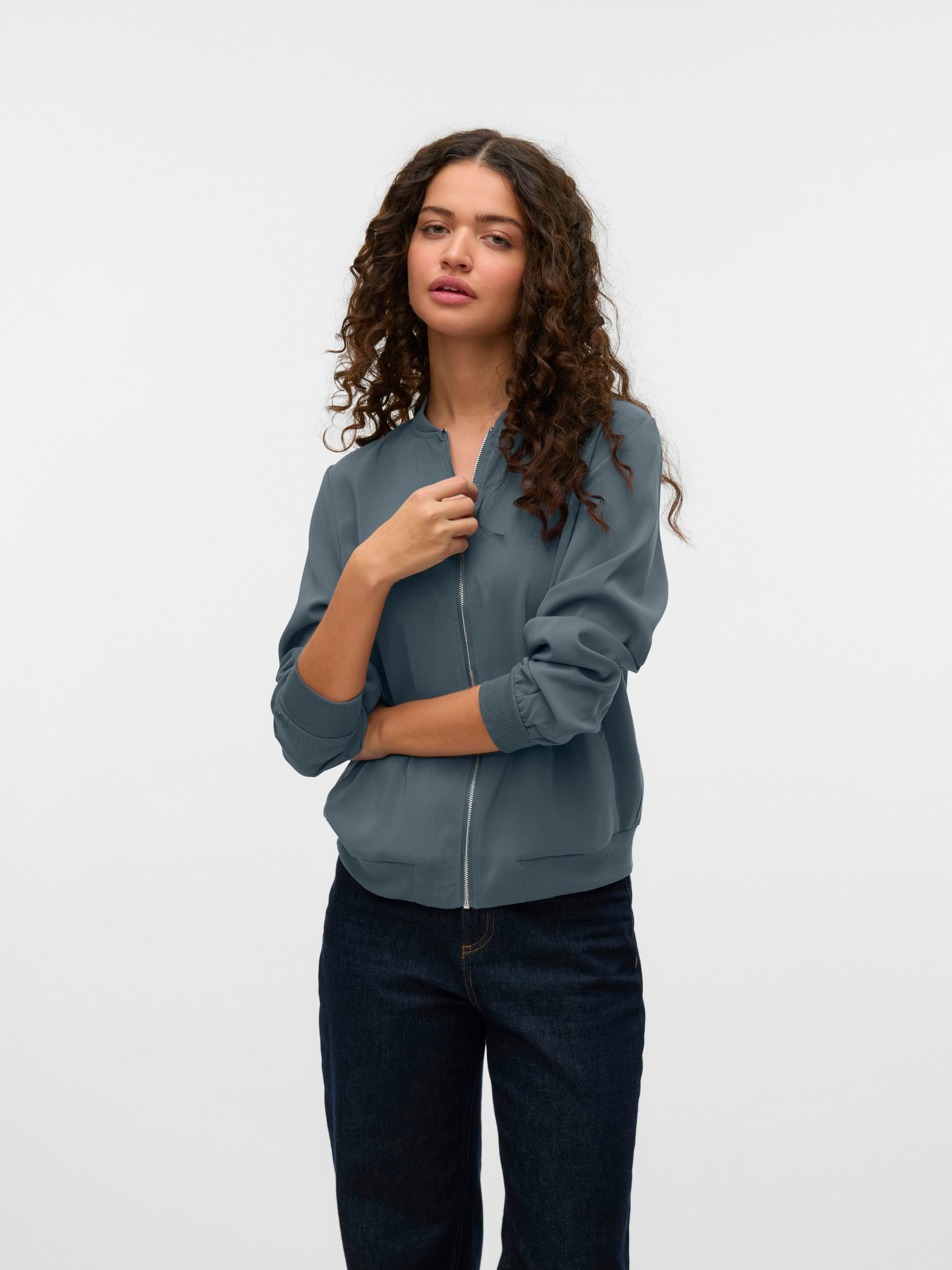 Vero Moda Bomberjack VMCOCO L/S BOMBER in modieus kort model