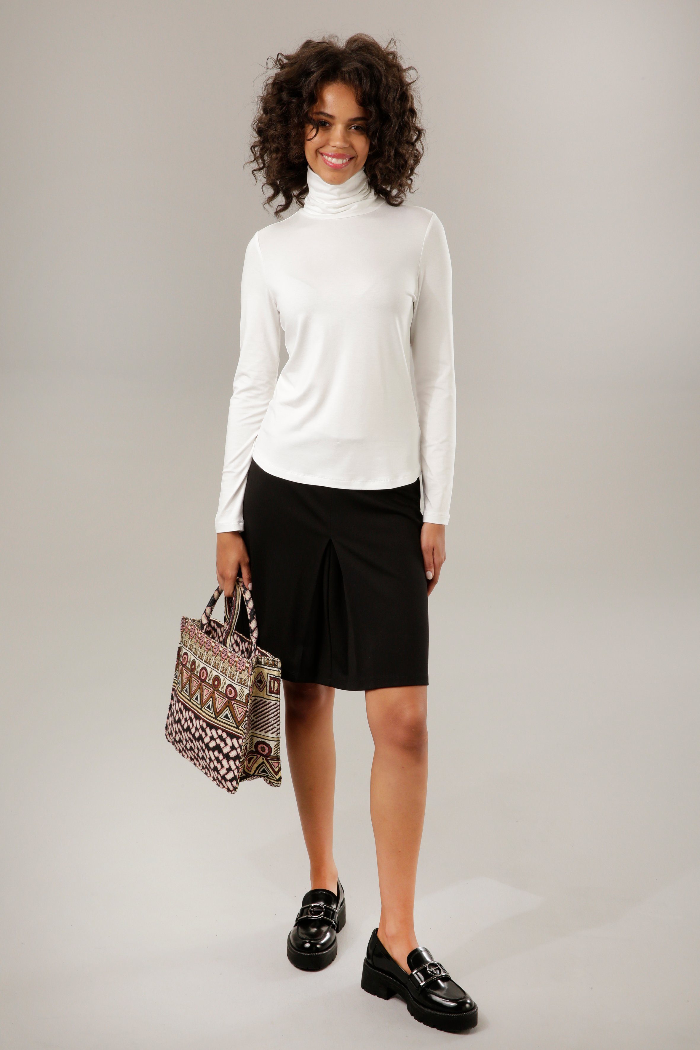 Aniston CASUAL Colshirt in zwart met bonte print of 4 trendy effen kleuren