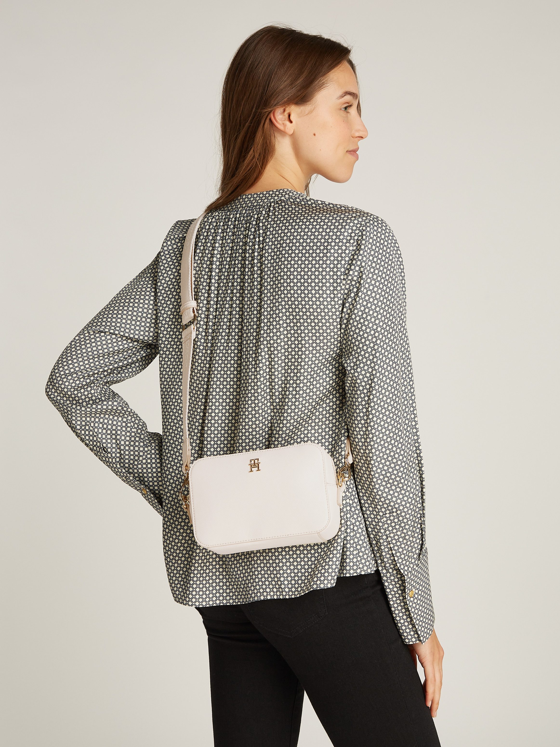 Tommy Hilfiger Schoudertas TH SOFT LOGO CAMERA BAG ,dames telefoon tas, mini bag, schoudertas met th-logo-embossing
