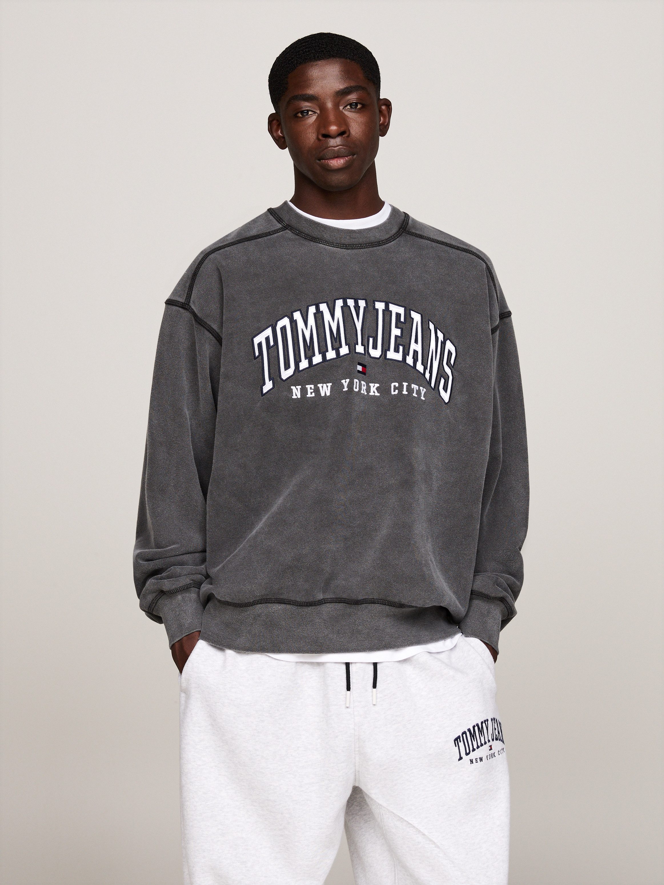 TOMMY JEANS Sweatshirt