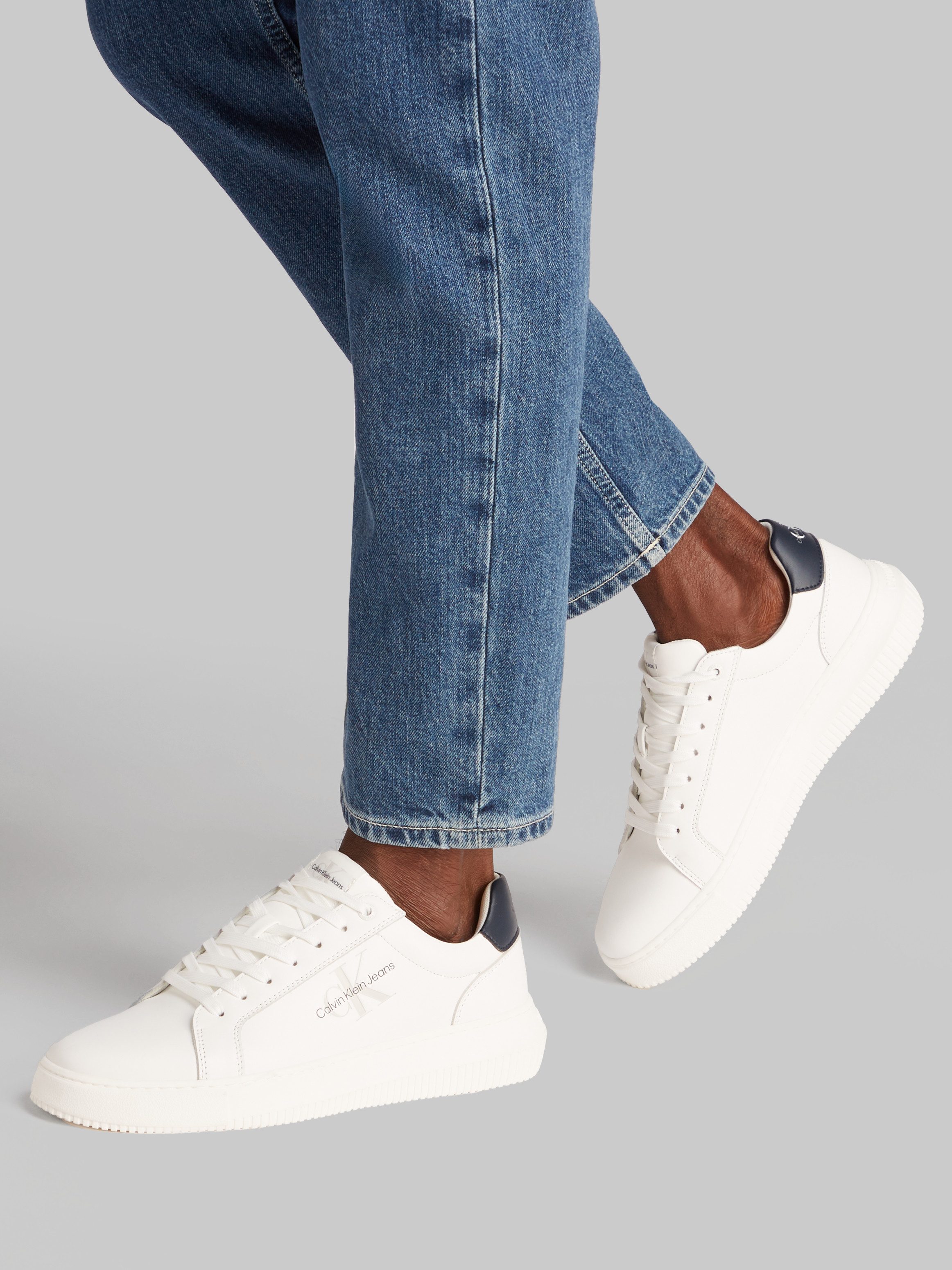 Calvin Klein Plateausneakers SEAMUS 20L vrijetijdsschoen, lage schoen, veterschoen met contrast bies