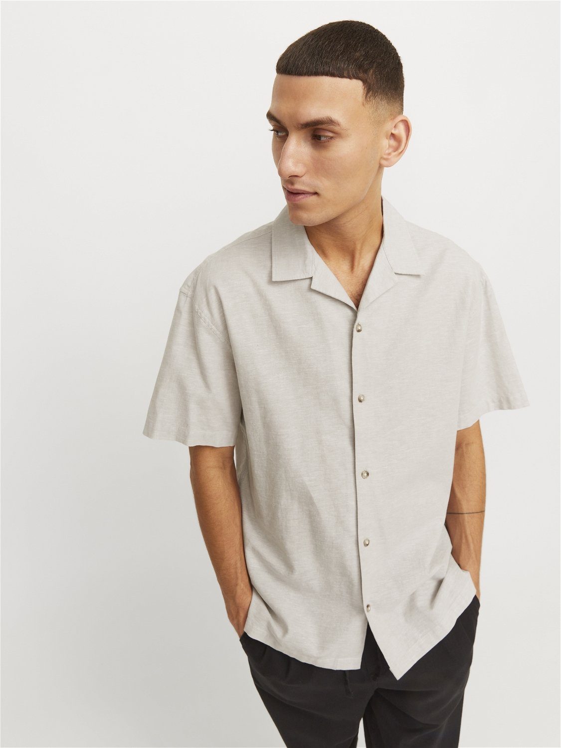 Jack & Jones Overhemd met korte mouwen JJESUMMER RESORT LINEN BLEND SHIRT SS SN