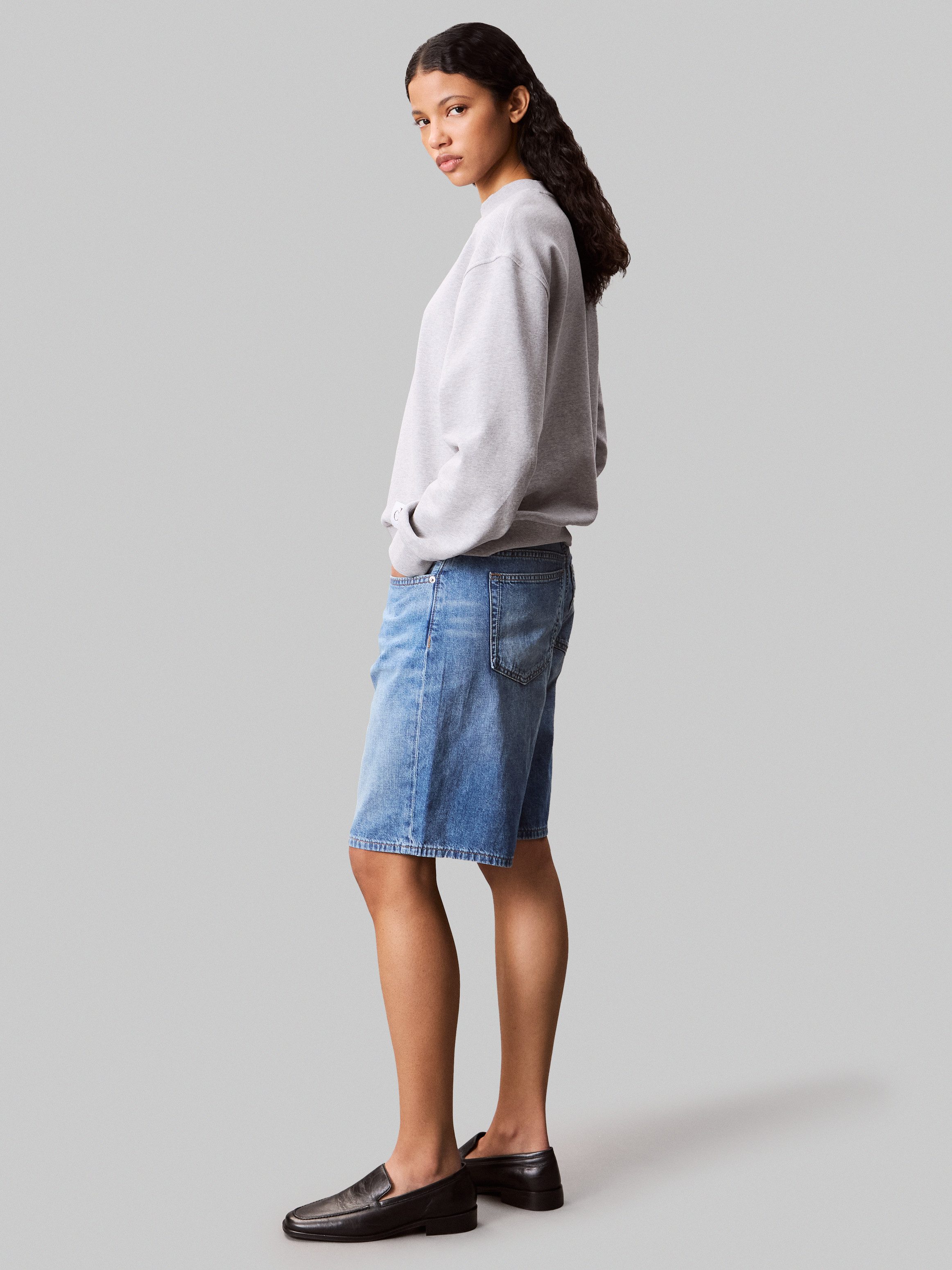 Calvin Klein Sweatshirt A- LS BADGE LOGO TERRY CREW NK