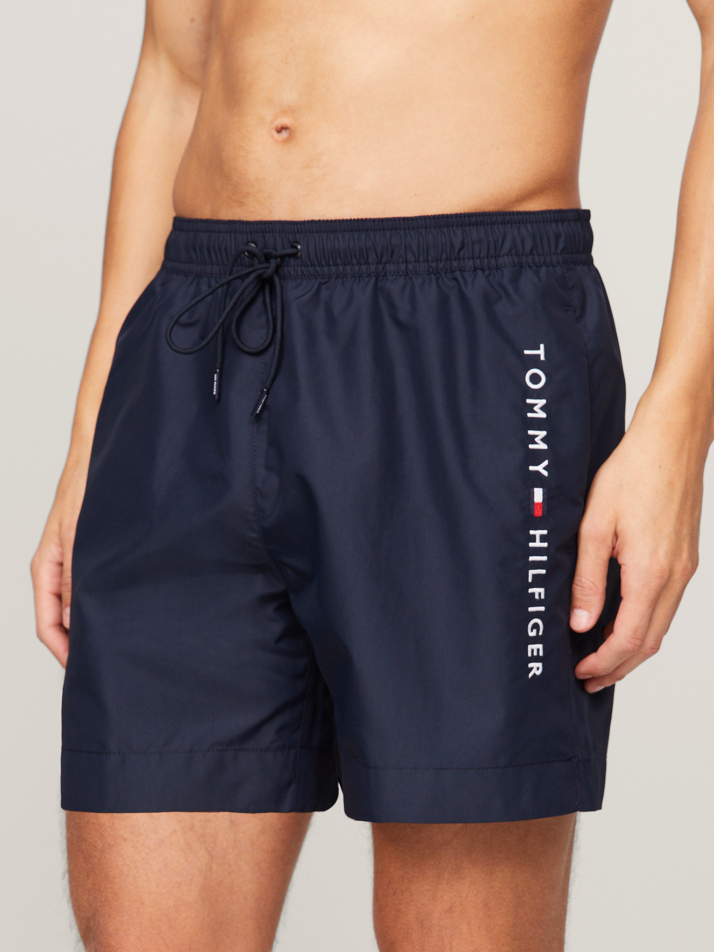 Tommy Hilfiger Swimwear Zwemshort MEDIUM DRAWSTRING met logoborduring op de heup