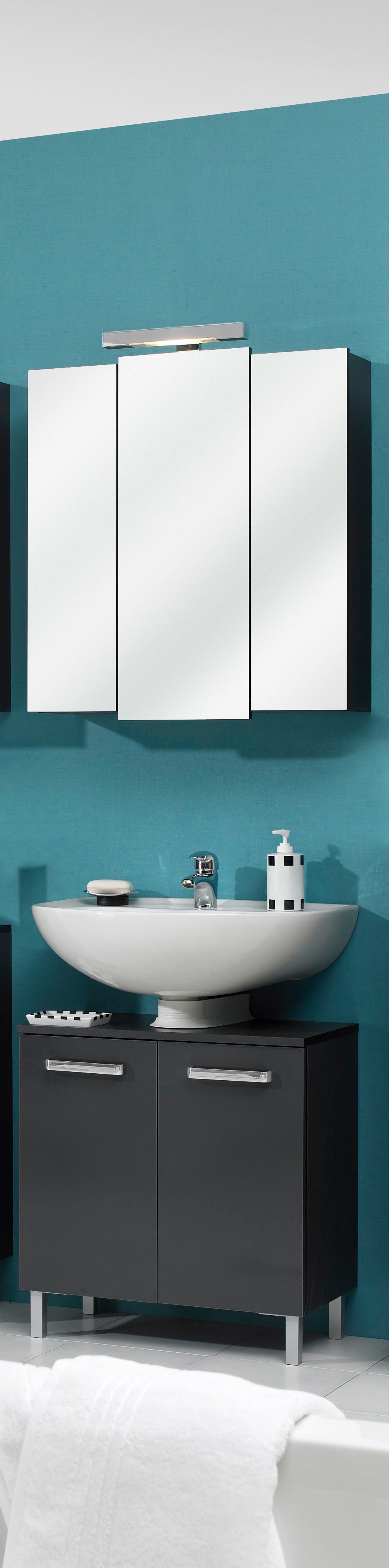 Saphir Badkamerserie Quickset 2-delig, wastafelonderkast met led-spiegelkast Wastafel 68 cm breed, 5 deuren, incl. deurdemper, grepen chroom glans