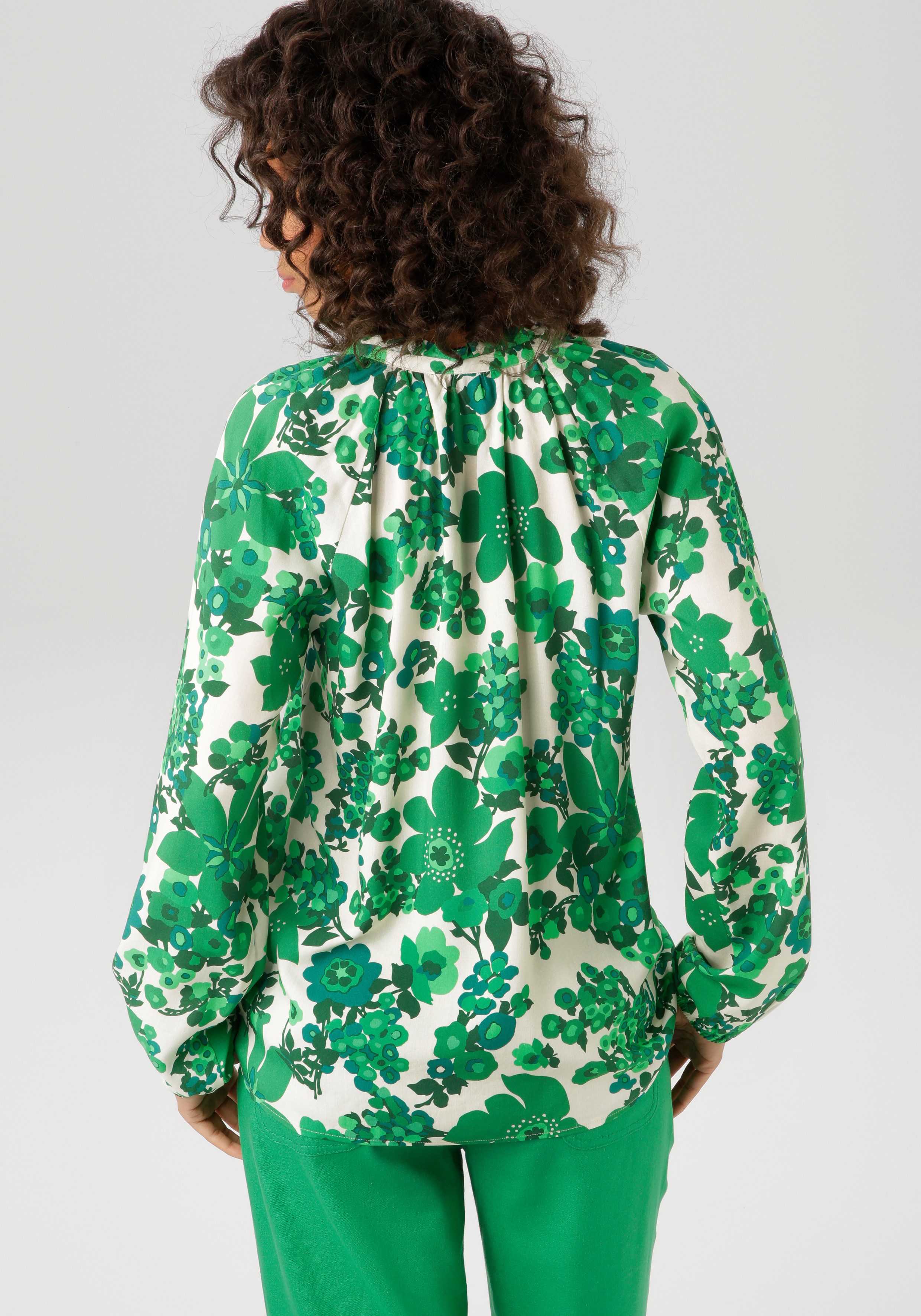 Aniston CASUAL Blouse zonder sluiting met kleurharmonische, grootschalige bloemenprint - nieuwe collectie