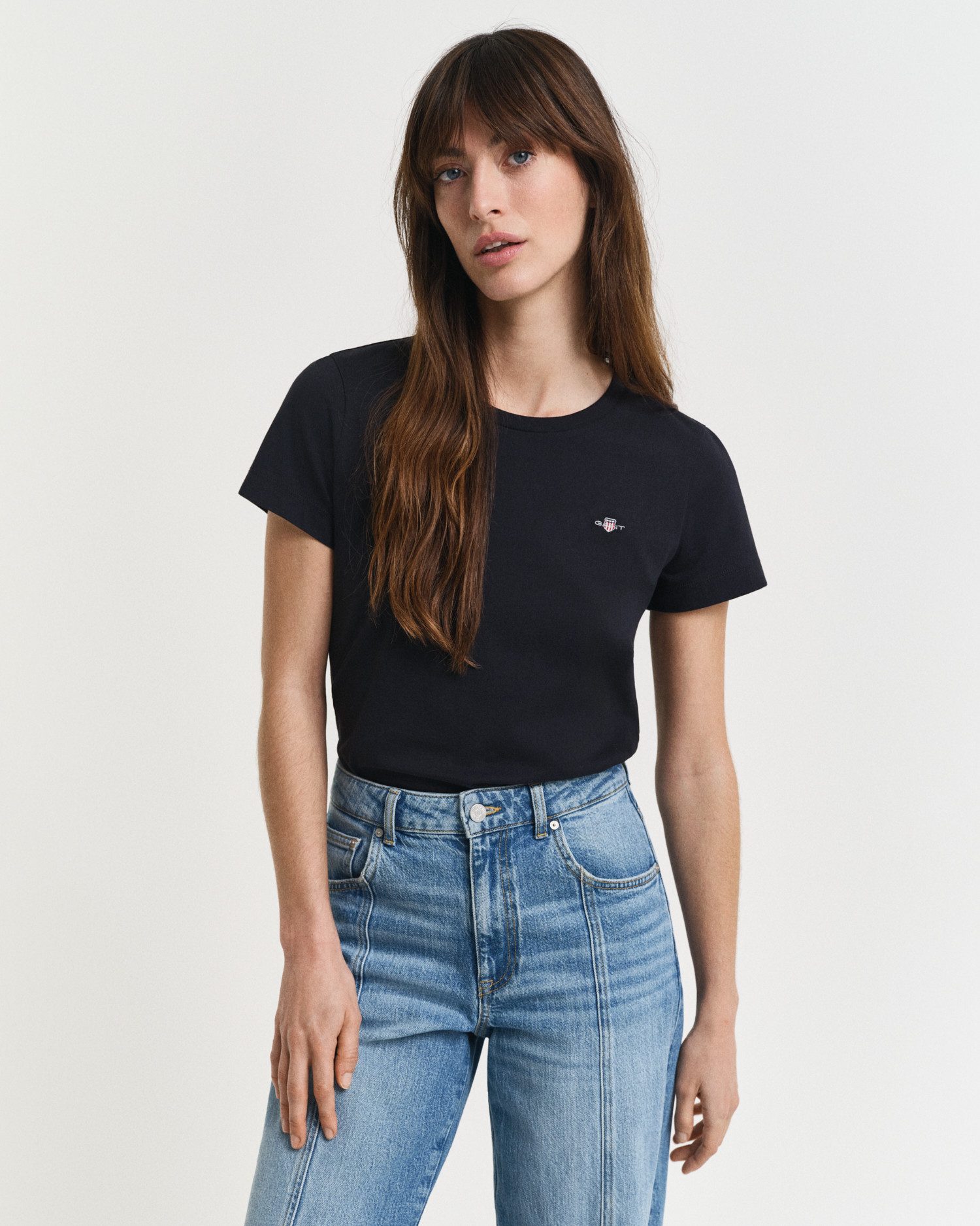 Gant T-shirt REG SHIELD KA T-SHIRT met een klein geborduurd wapenschild op de borst